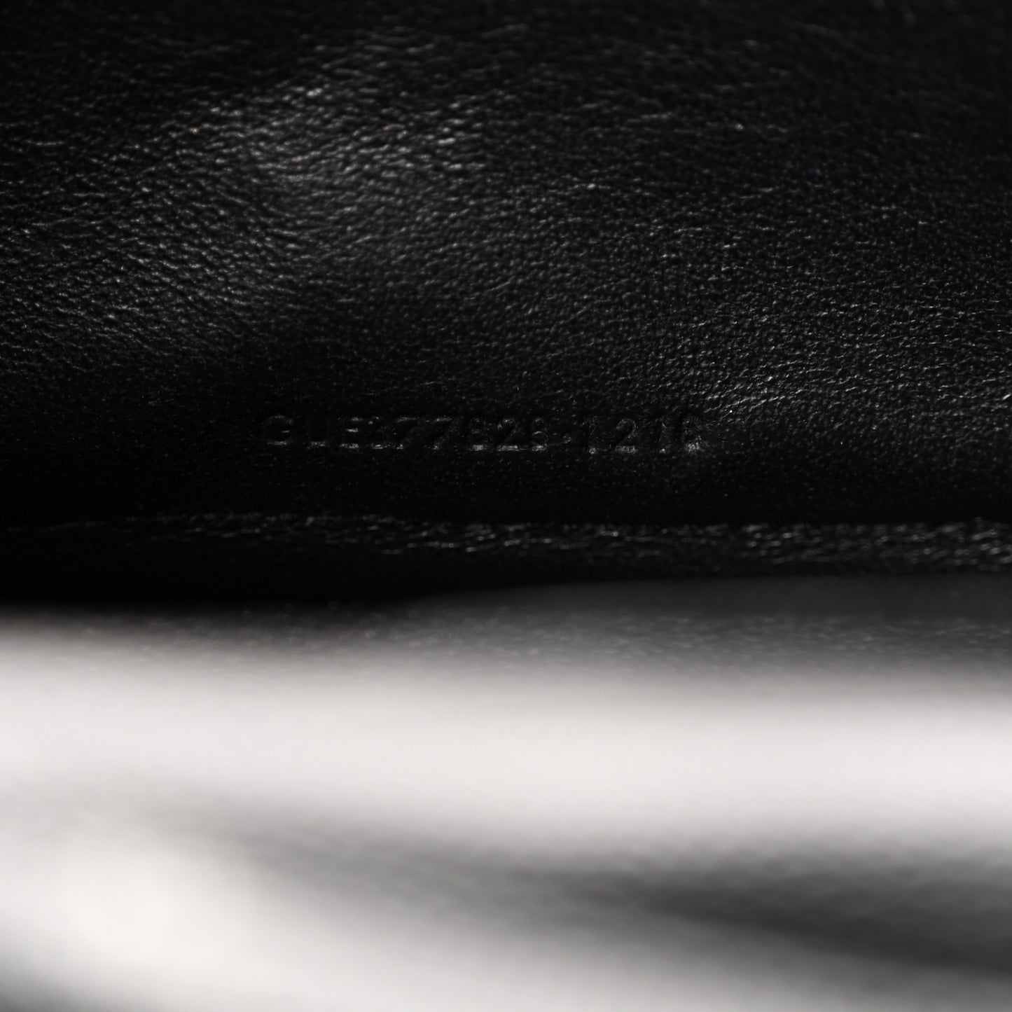 Grain De Poudre Matelasse Chevron Monogram Monochrome Envelope Chain Wallet Black