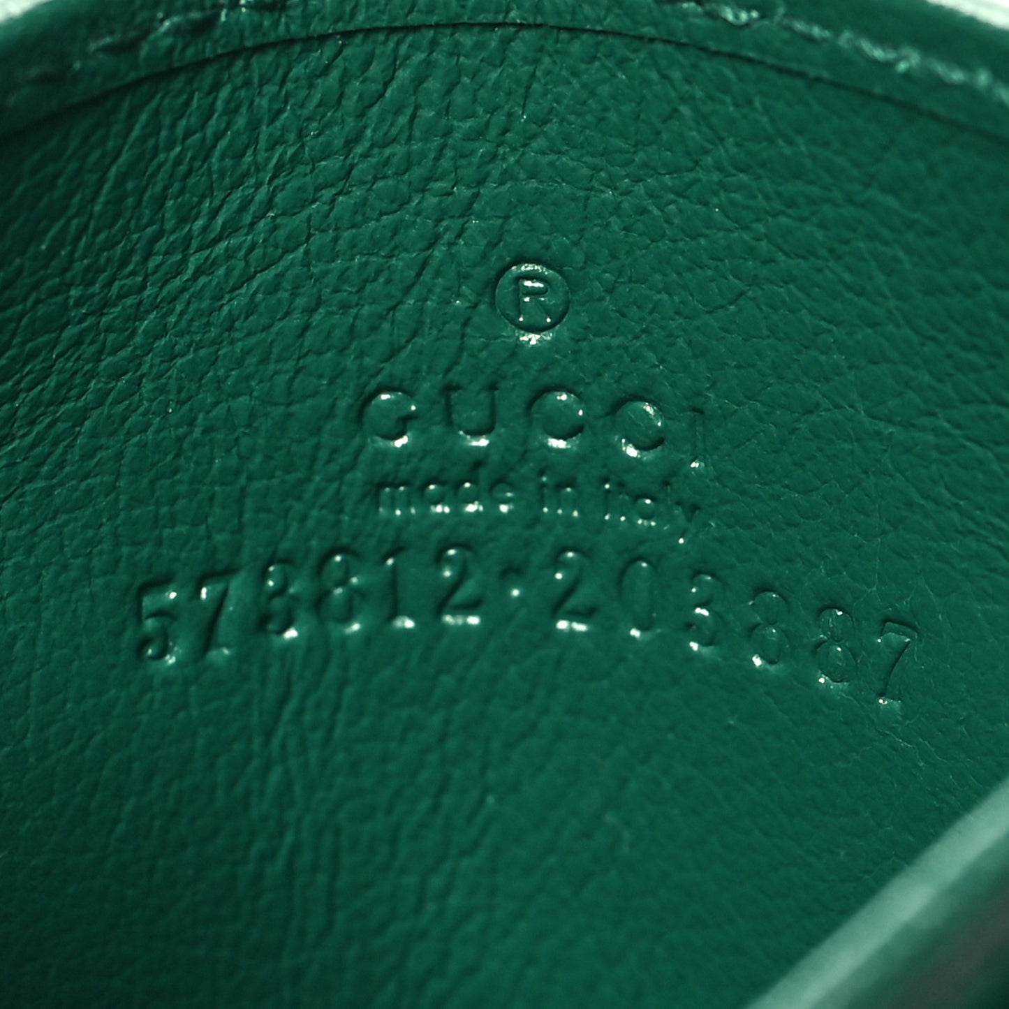 Azalea Calfskin Enamel Matelasse Diagonal Torchon GG Marmont Card Holder New Shamarock Emerald