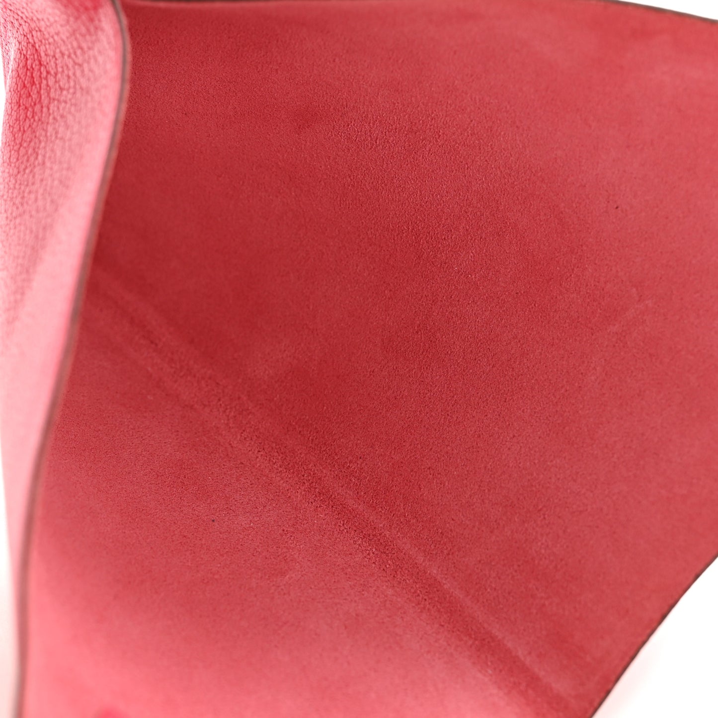 Chevre Chamkila Tarmac PM Passport Holder Rose Extreme