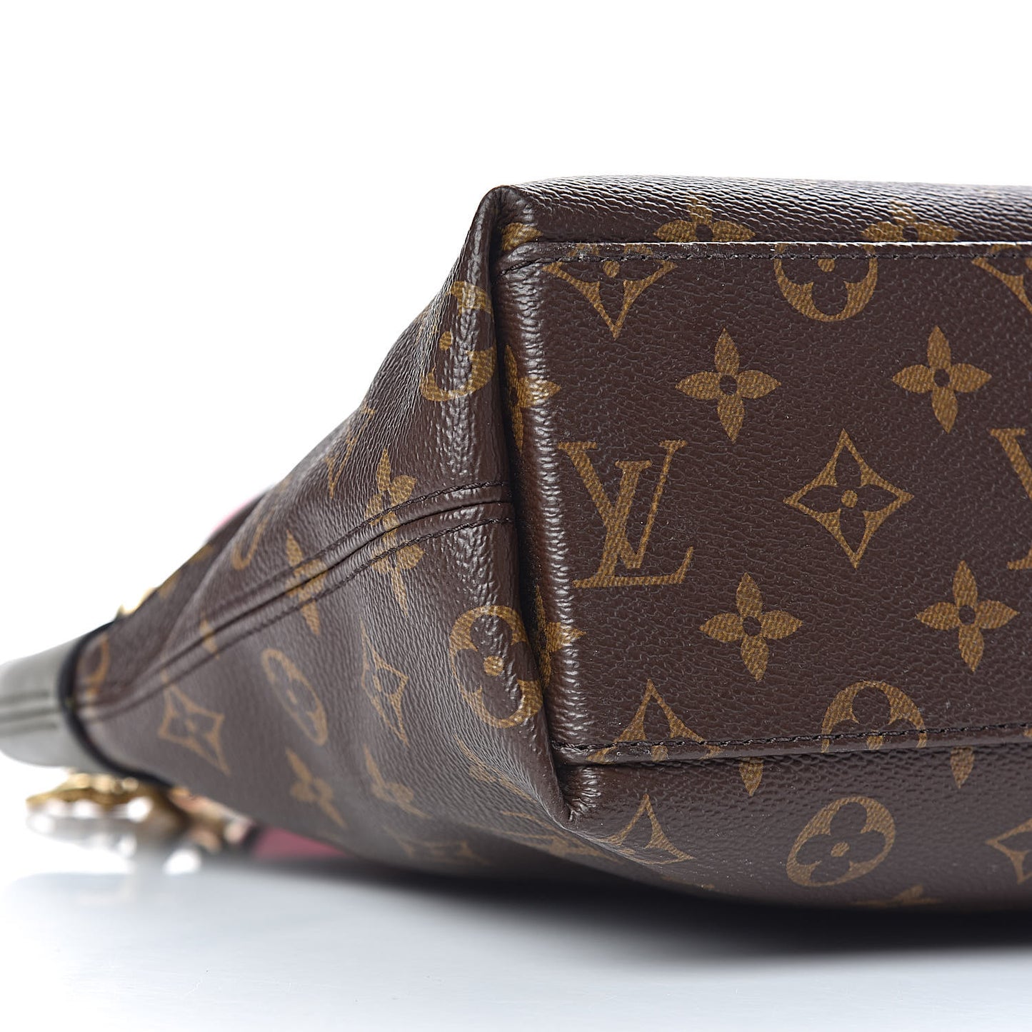 Monogram Tuileries Besace Kaki