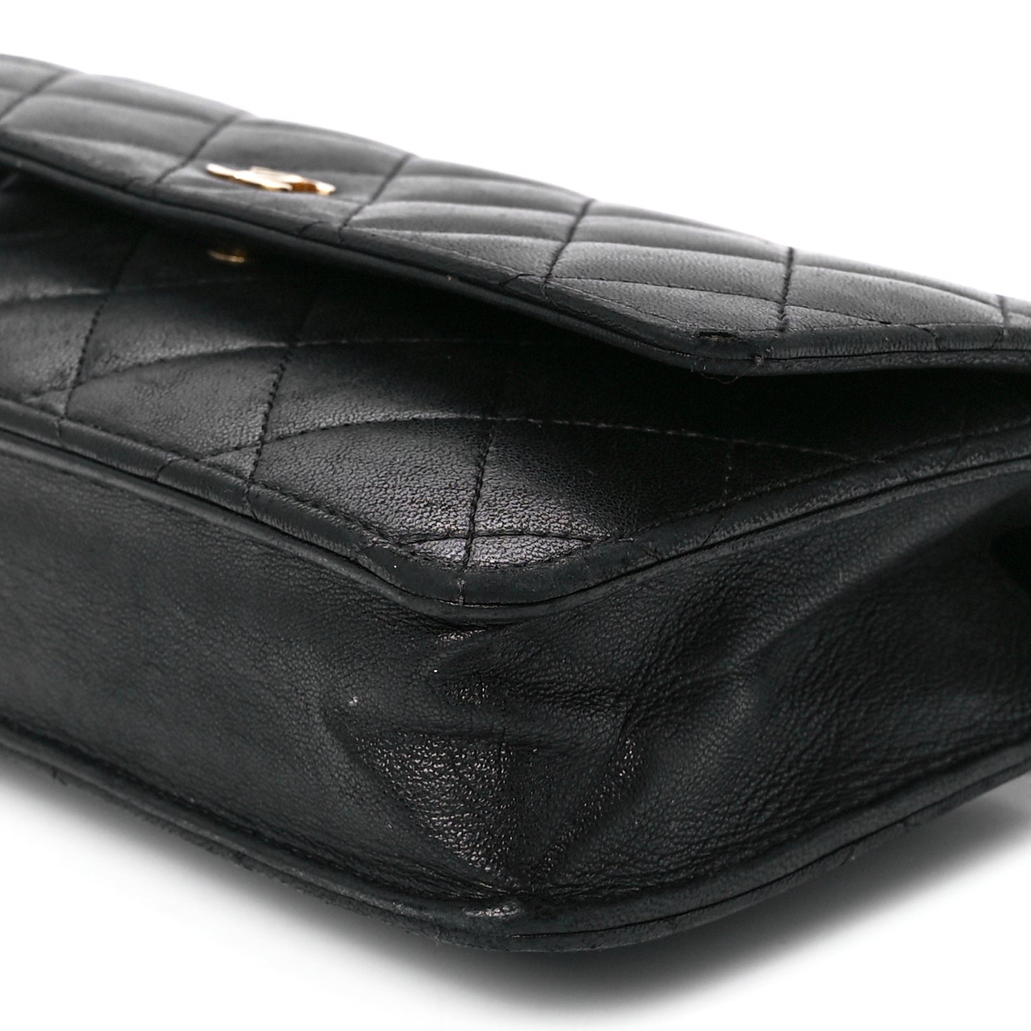 Lambskin Quilted Wallet On Chain WOC Black