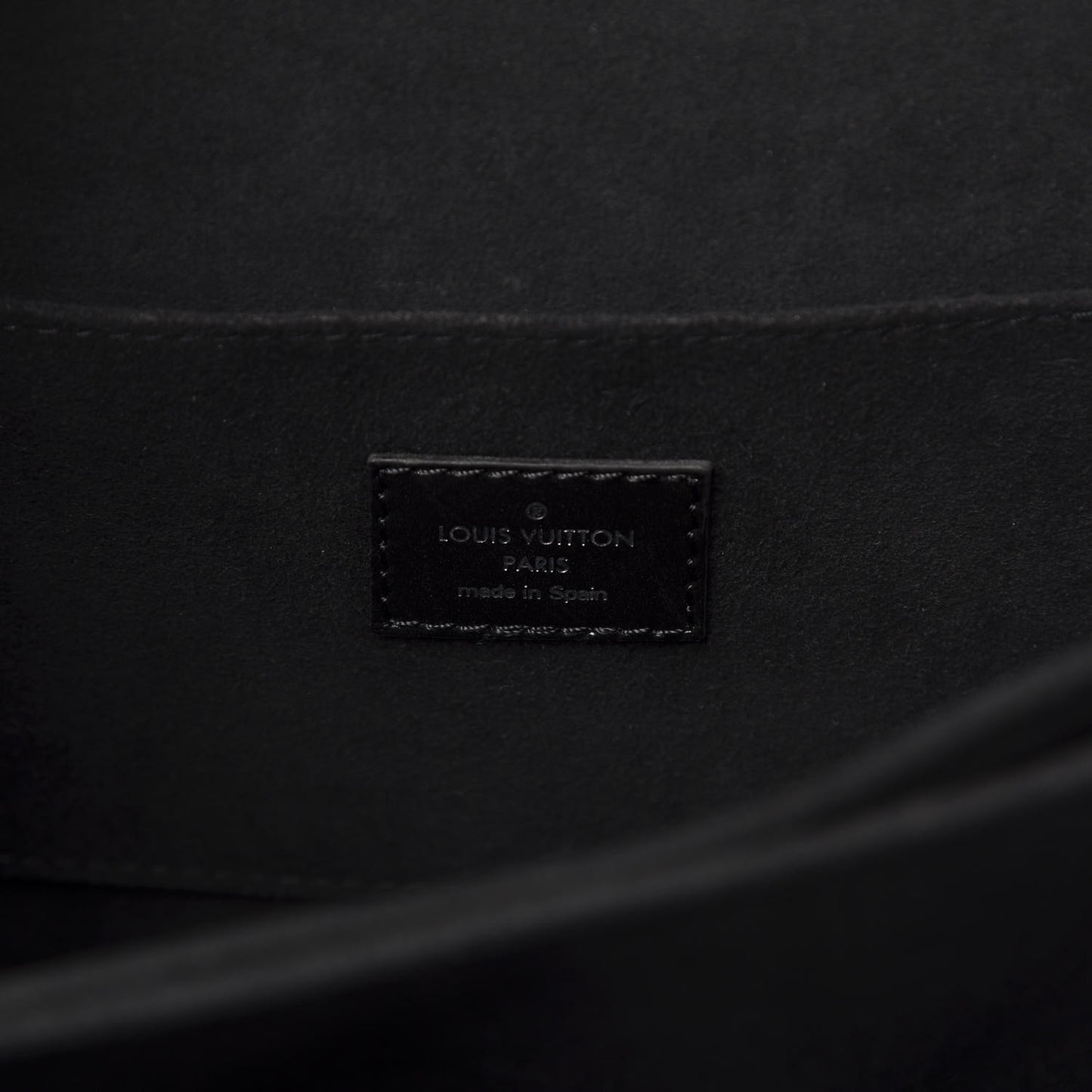 Reverse Monogram Giant Dauphine MM