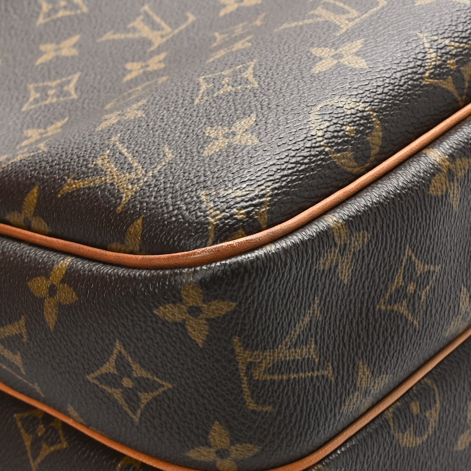 Louis Vuitton Monogram Reporter GM 9 of 10