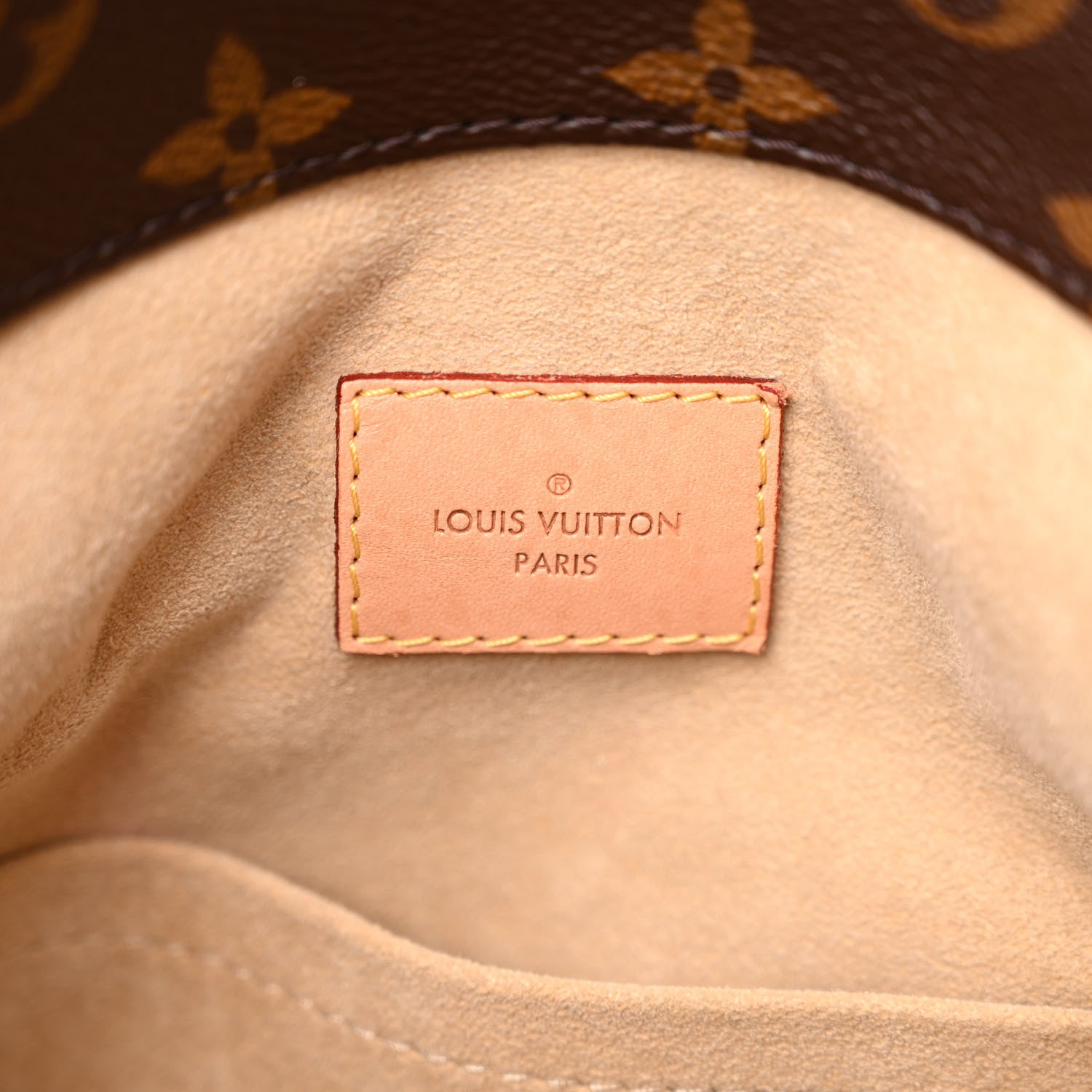 Louis Vuitton Monogram Artsy MM 6 of 12