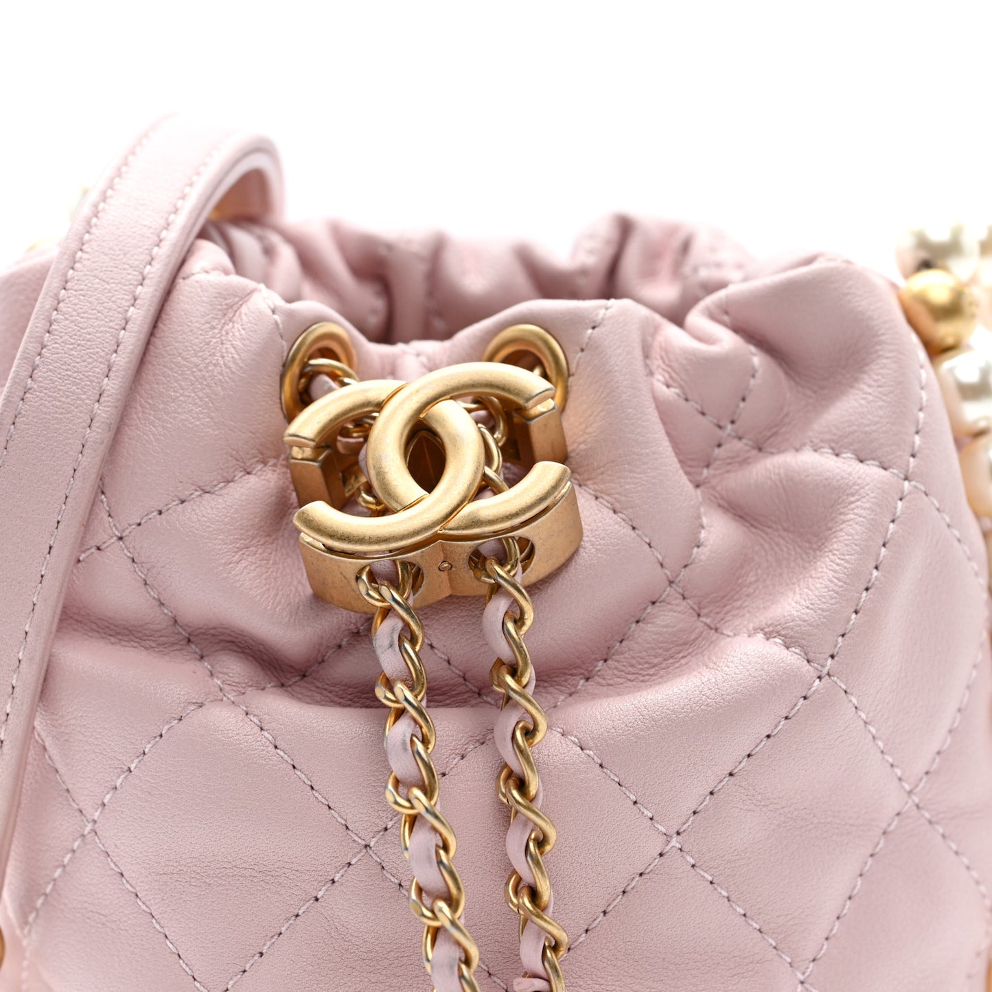 Calfskin Quilted Pearl Mini About Pearls Drawstring Bucket Light Pink