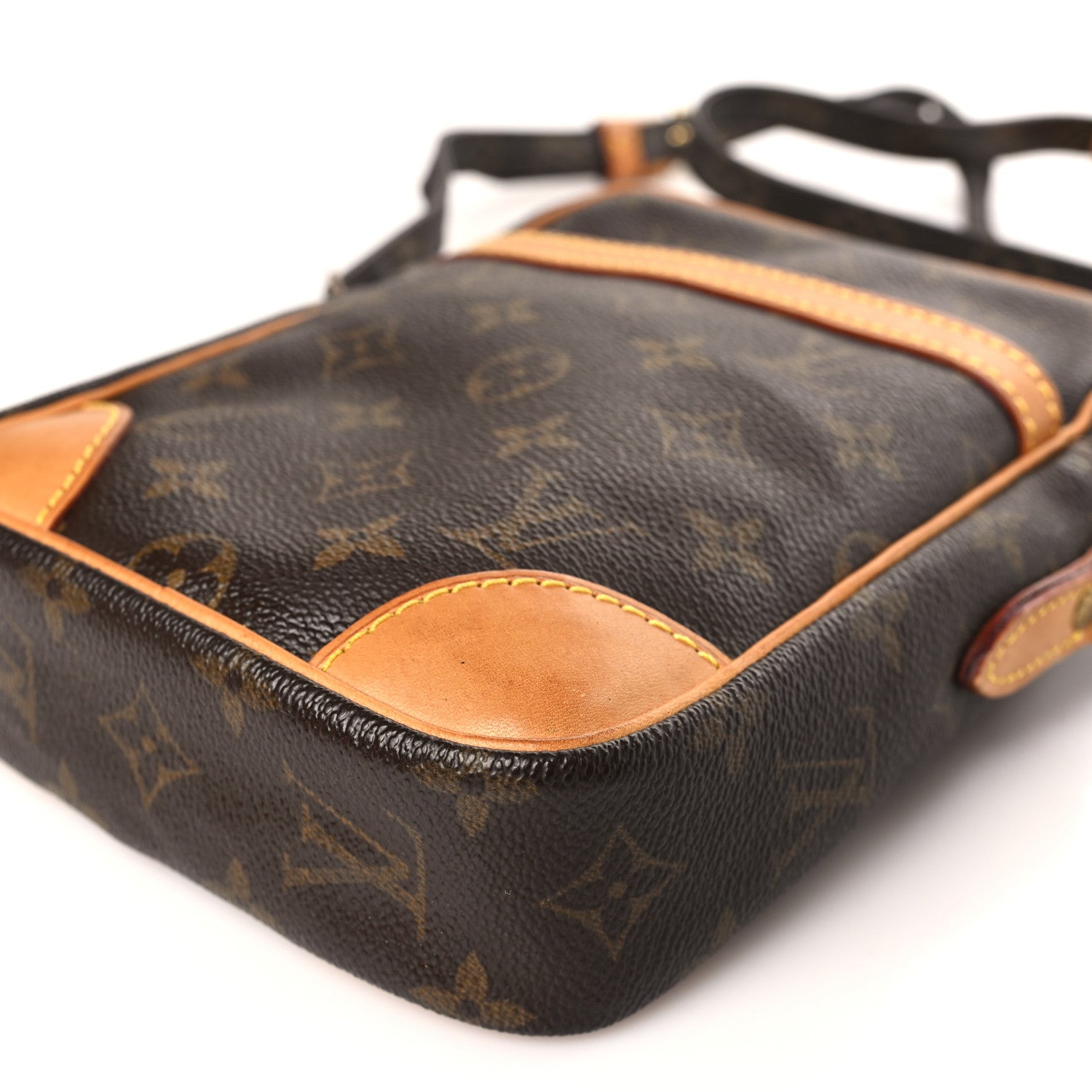 Louis Vuitton Monogram Danube 21 8 of 8