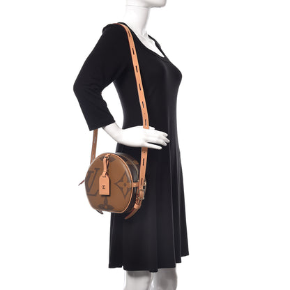 Louis Vuitton Reverse Monogram Giant Boite Chapeau Souple 2 of 10
