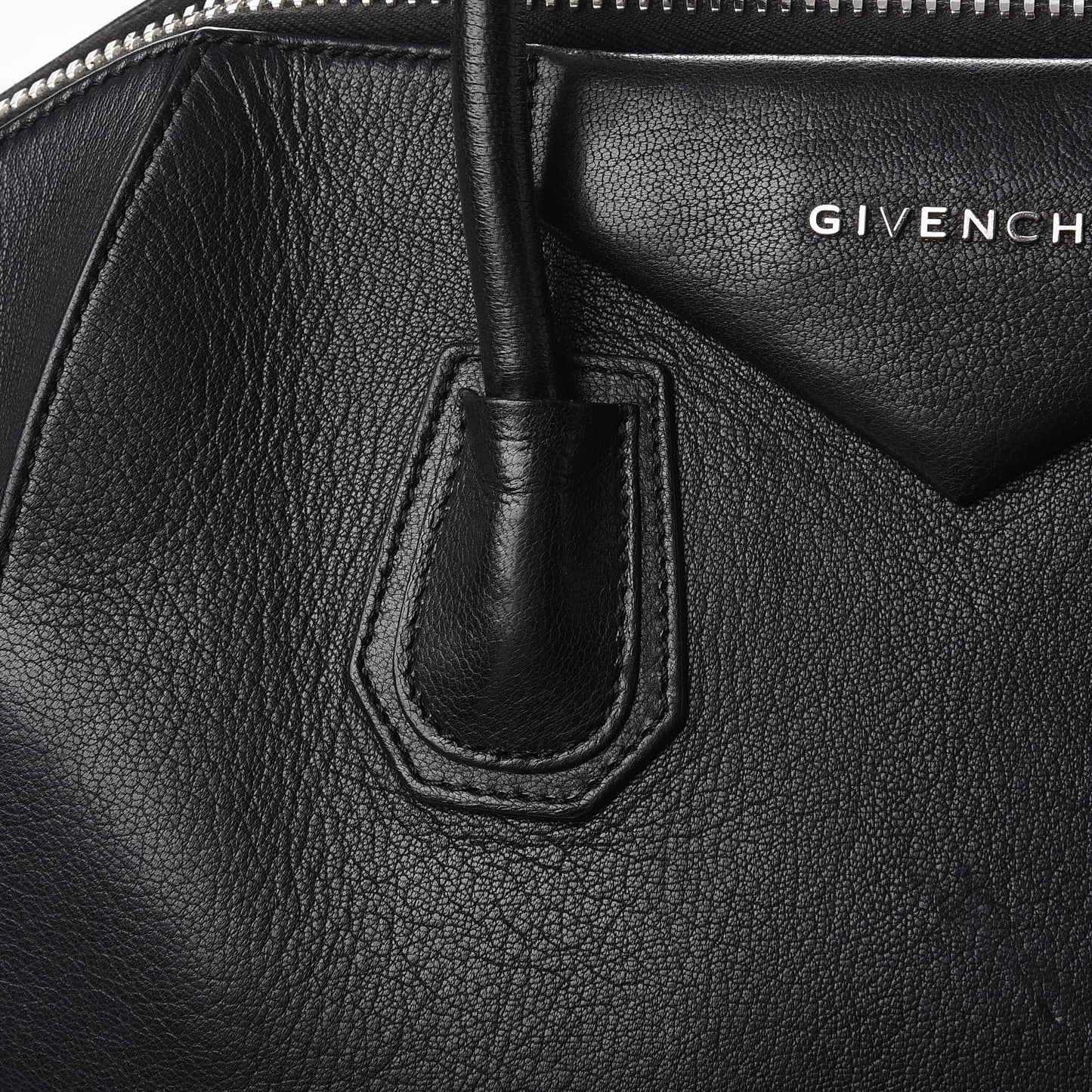Sugar Goatskin Medium Antigona Black