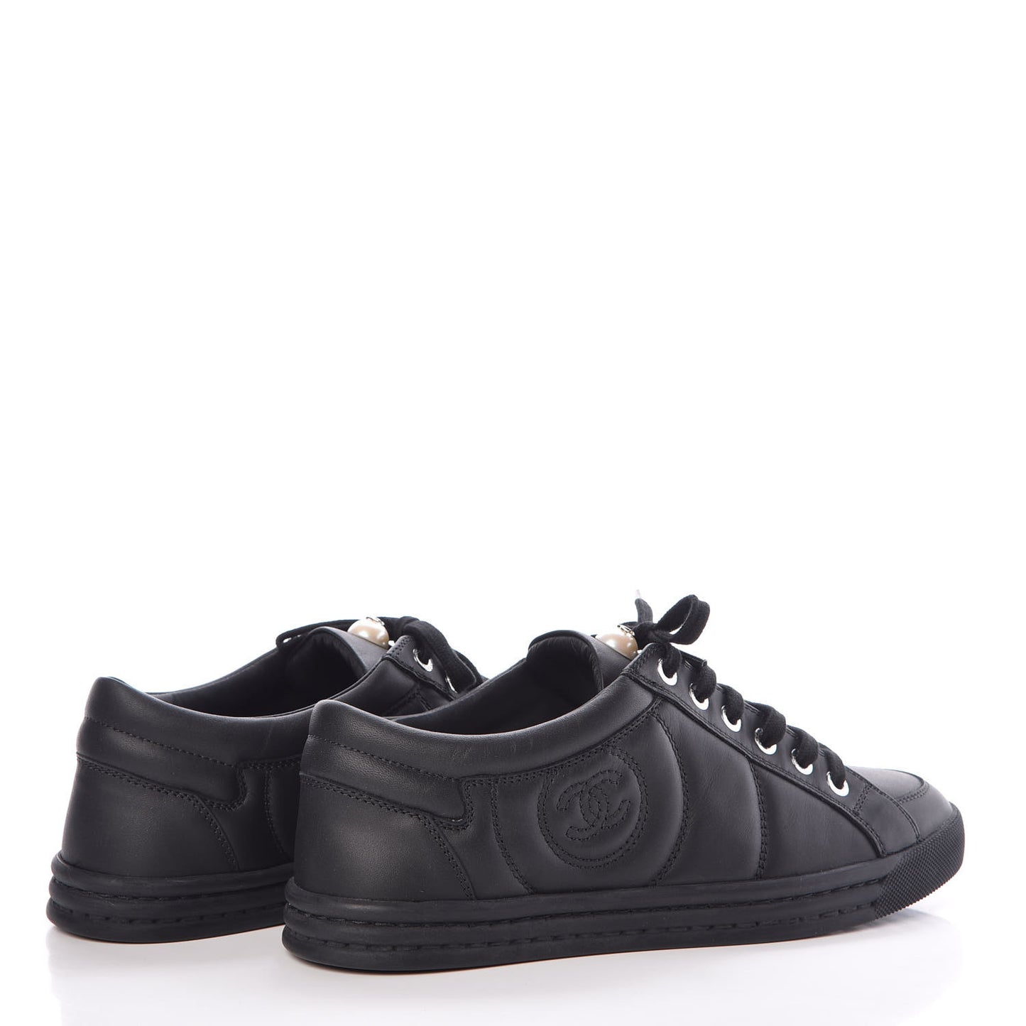 Oily Calfskin Pearl Low Top CC Sneakers 37.5 Black