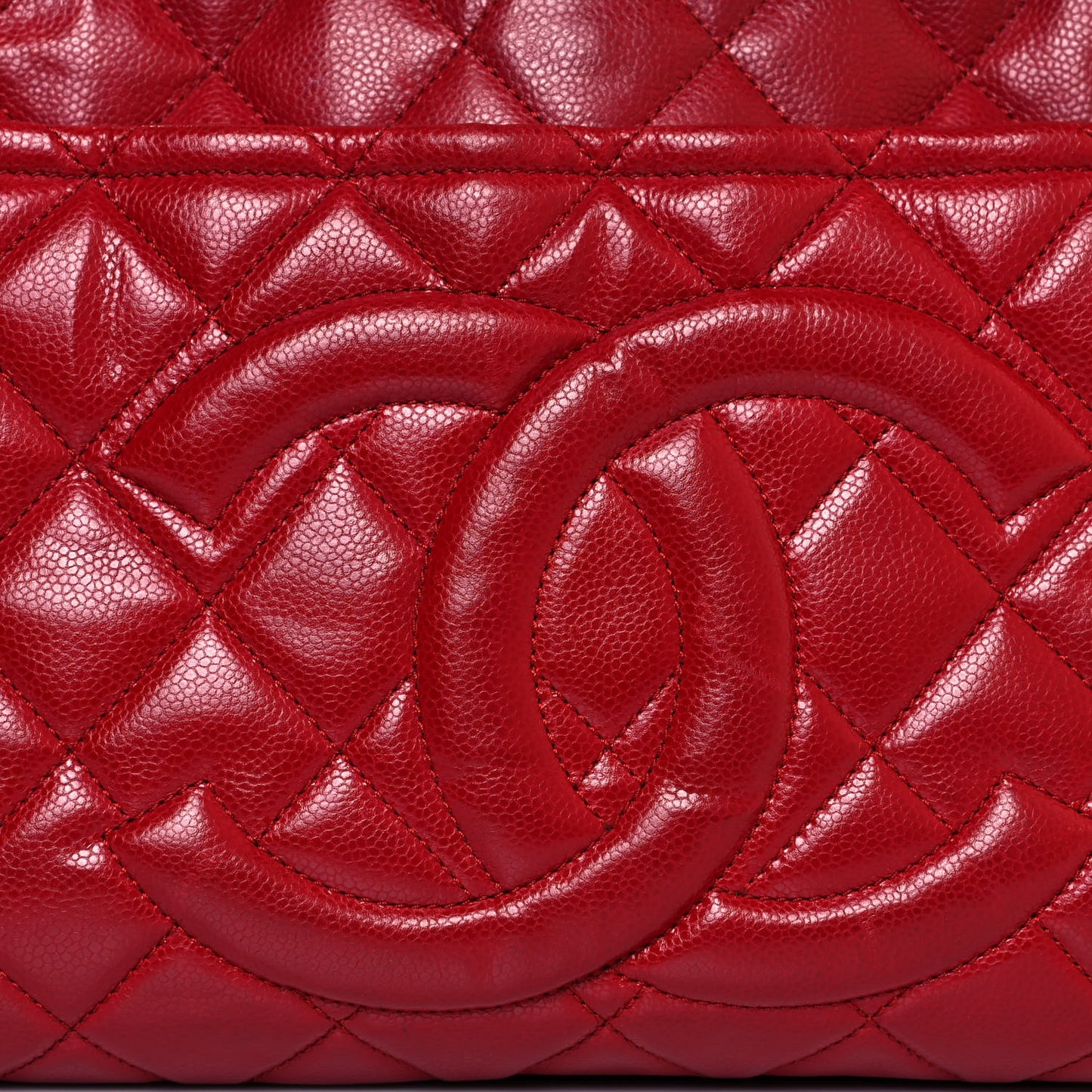 Caviar Quilted Timeless CC Soft Tote Red