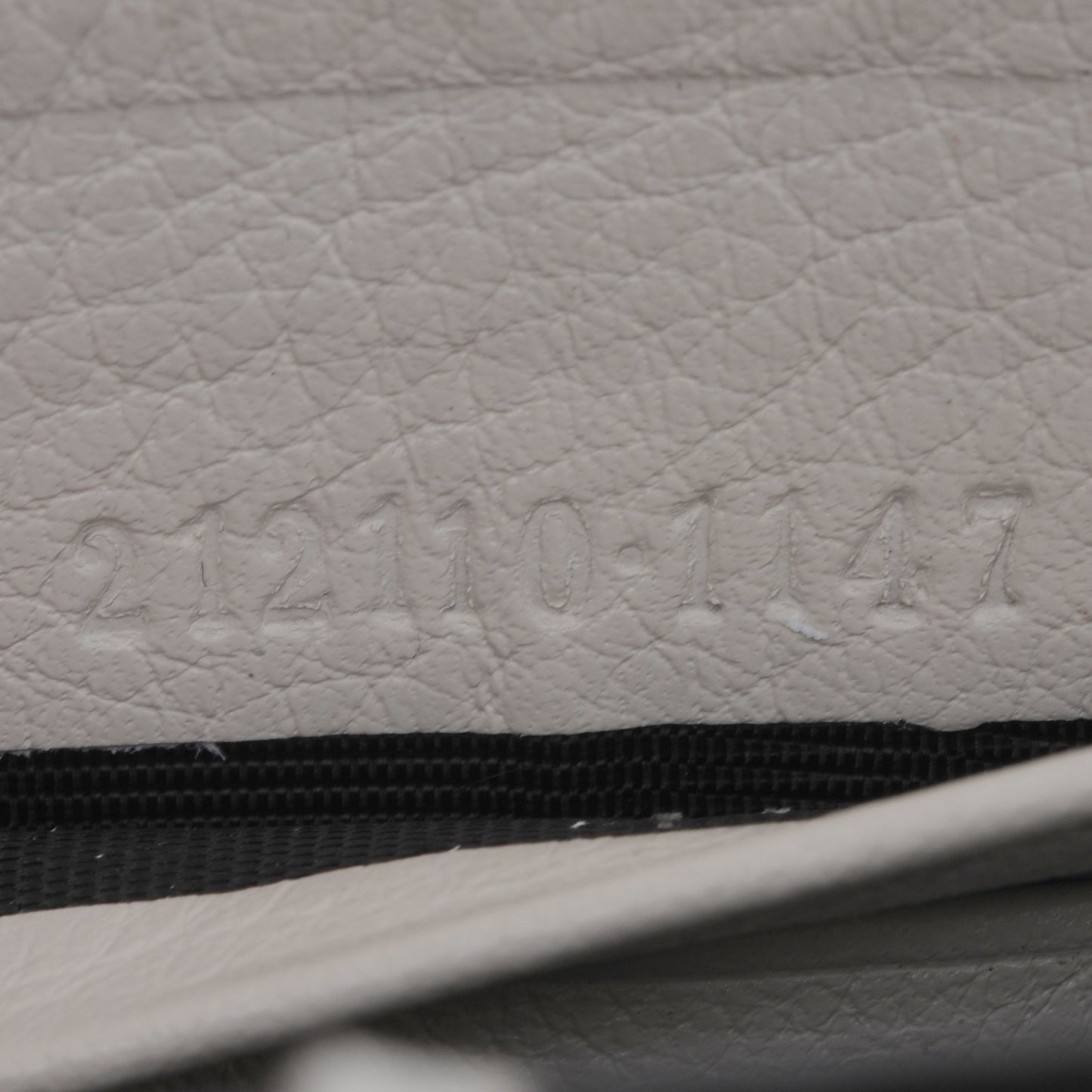 Guccissima GG Pierce Zip Around Wallet White