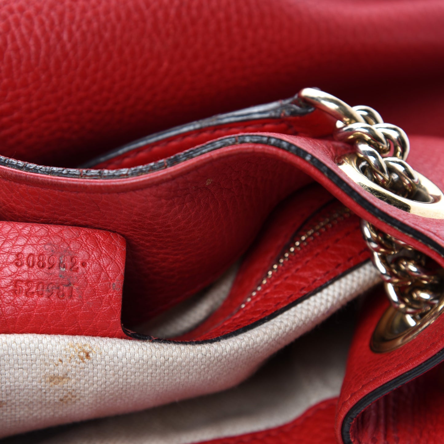 Pebbled Calfskin Medium Soho Chain Shoulder Bag Tabasco Red