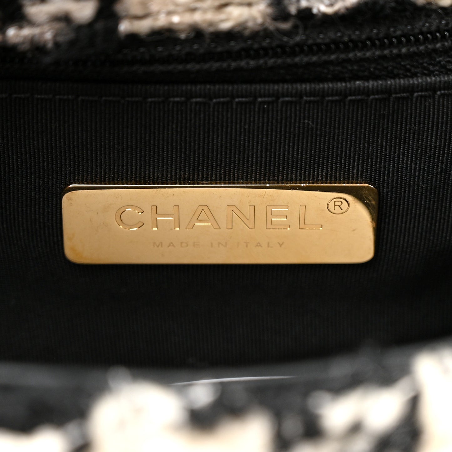 Tweed Quilted Medium Chanel 19 Flap Black Ecru White