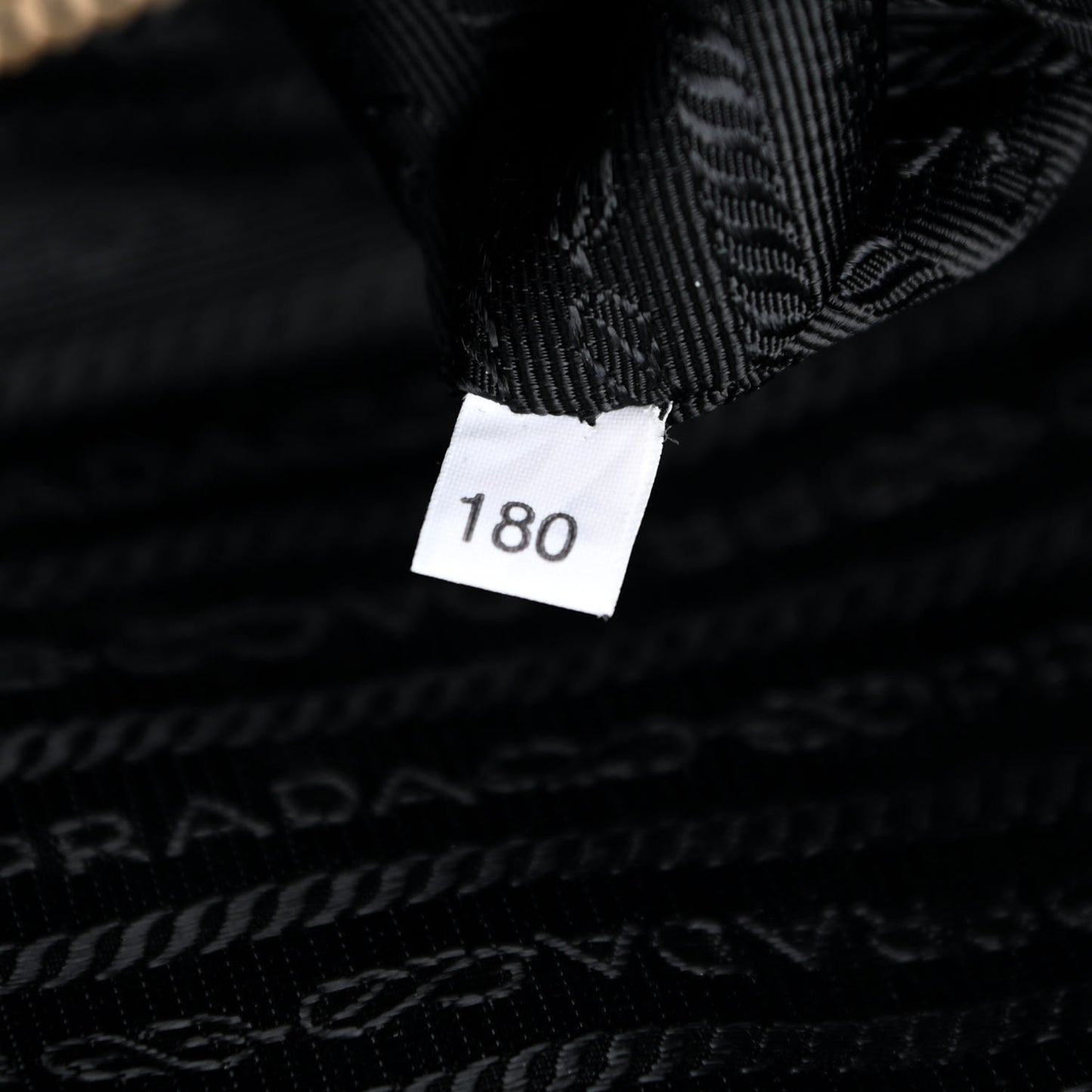 Saffiano Medium Galleria Double Zip Tote Black
