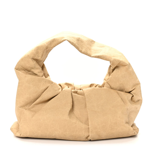 BOTTEGA VENETA ベージュ ソフトケース Cassette padded leather handbag Bottega Veneta Beige in Leather