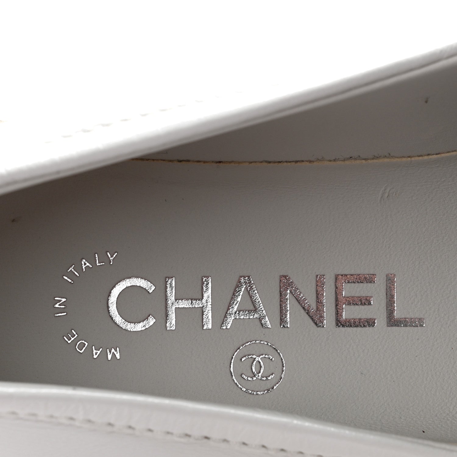 Chanel Shiny Lambskin Quilted CC Turnlock Loafers 35.5 White 6 of 10