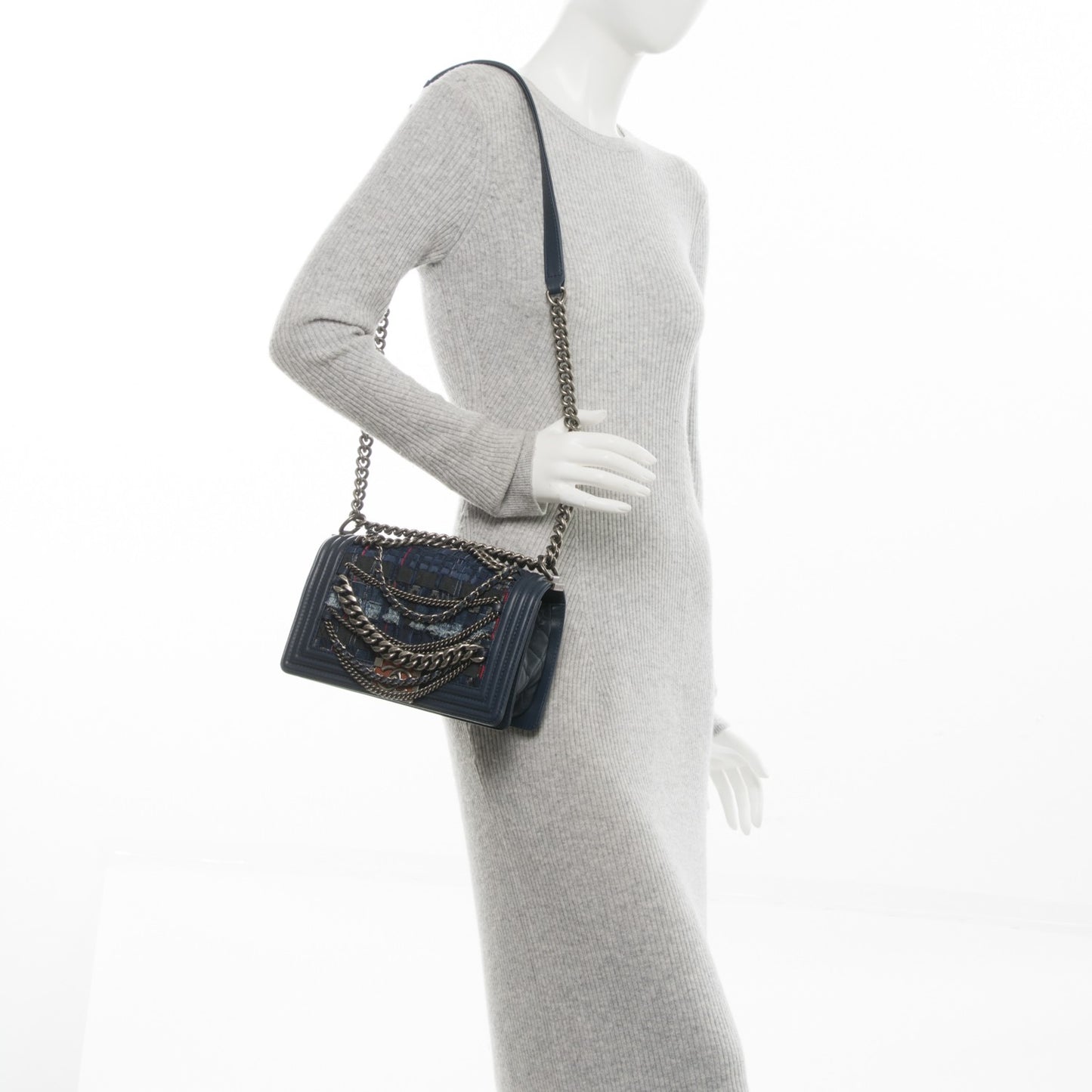 Lambskin Denim Tweed Medium Enchained Boy Flap Navy Blue