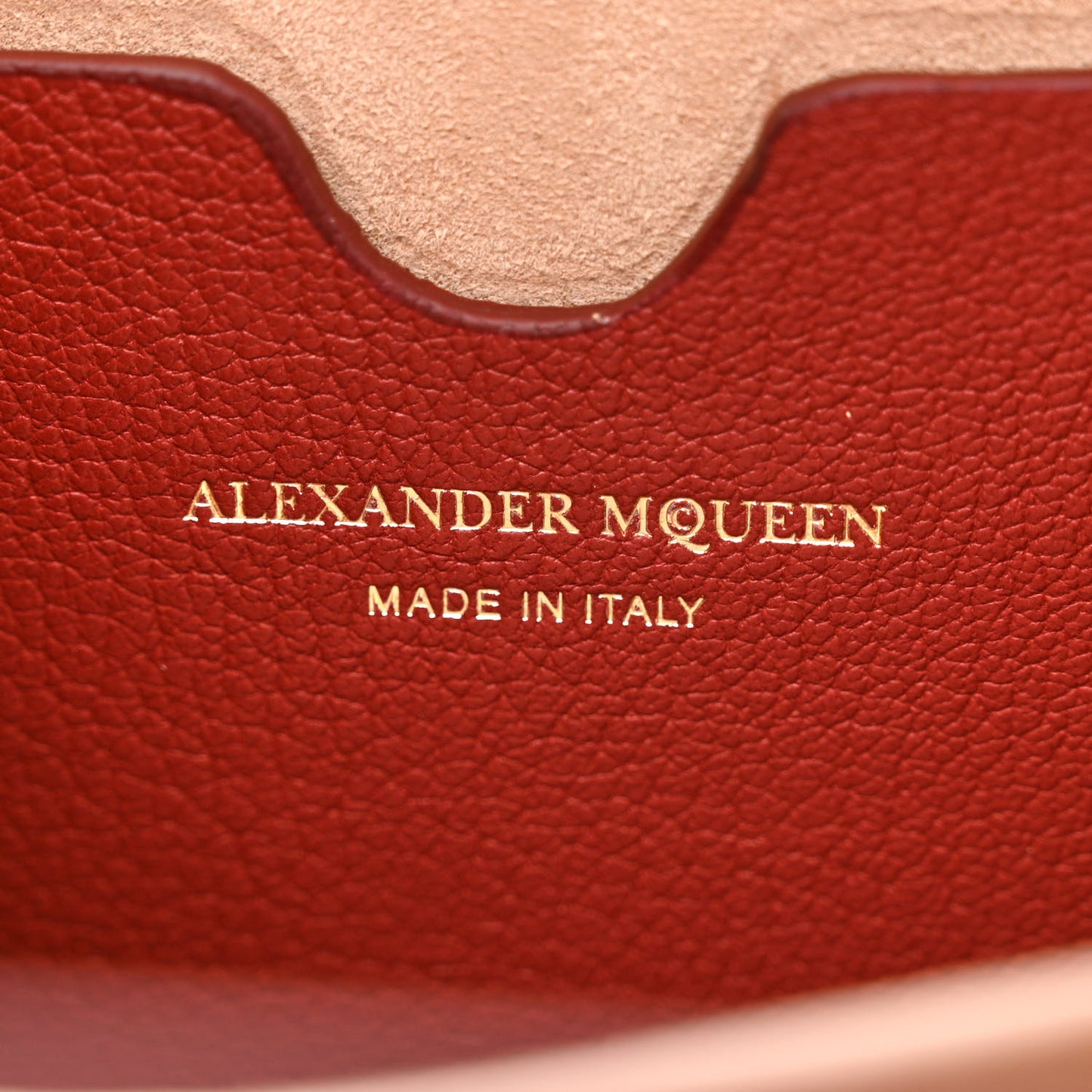 Silky Amish Grained Box Shoulder Bag 16 Lacquered Red