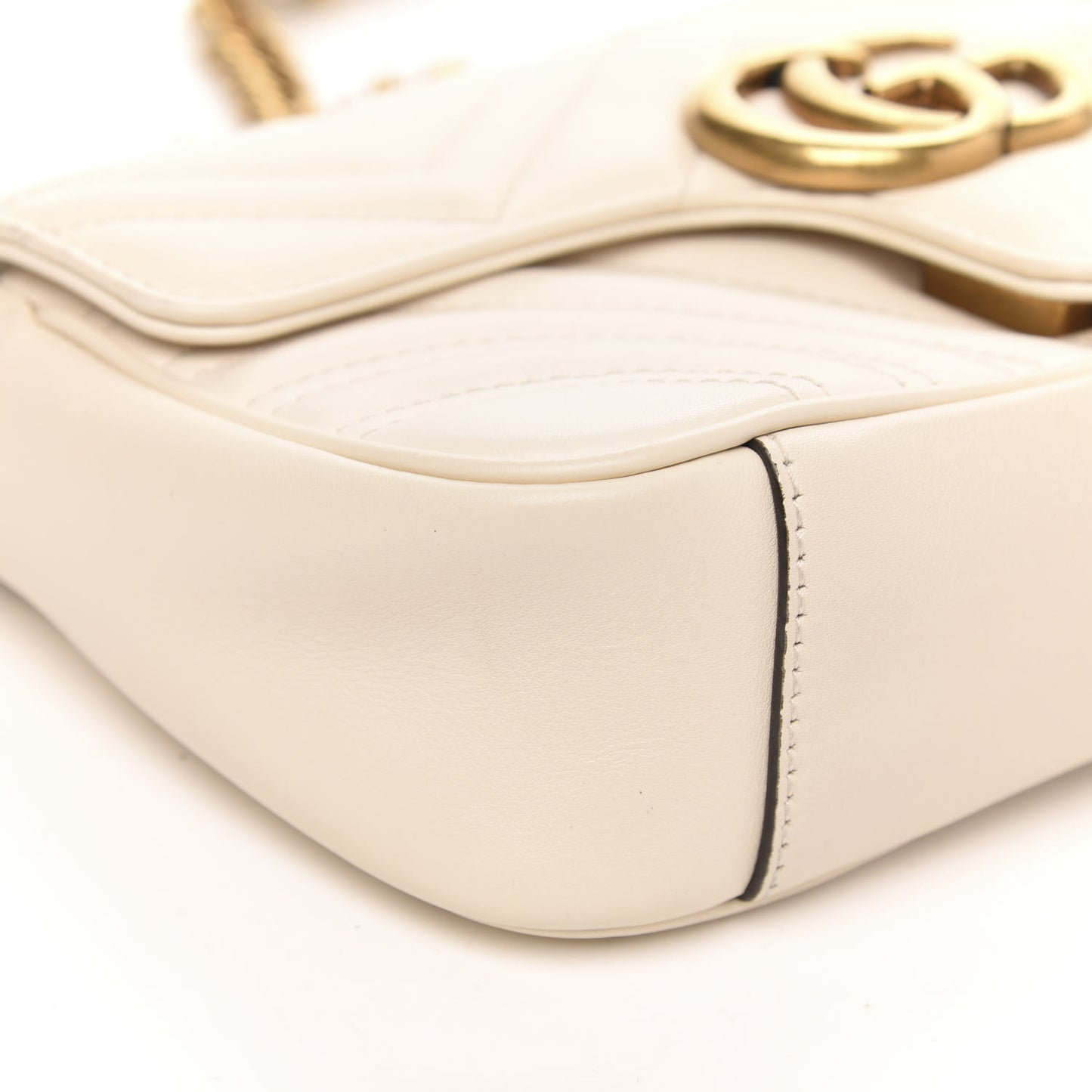 Calfskin Matelasse Mini GG Marmont Shoulder Bag White