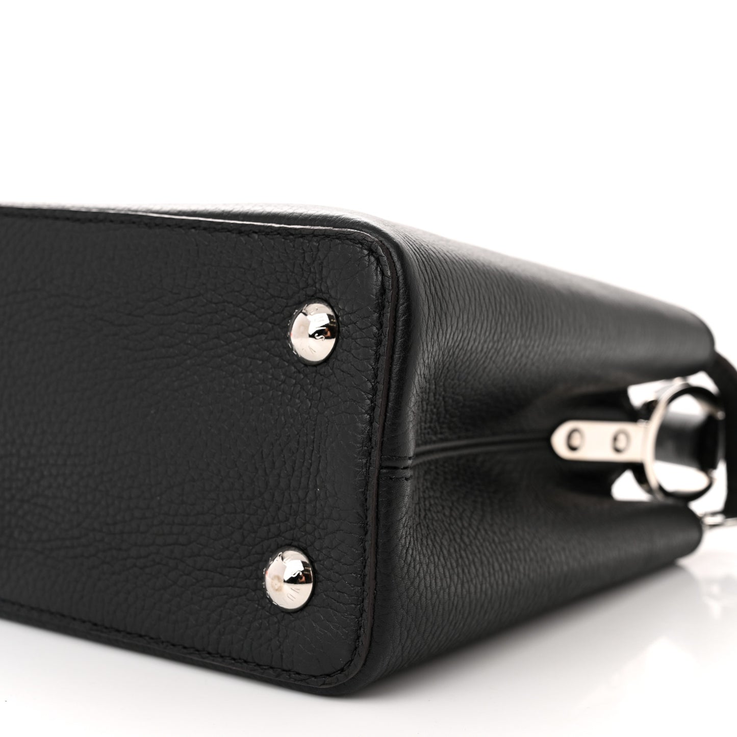 Taurillon Capucines PM Black