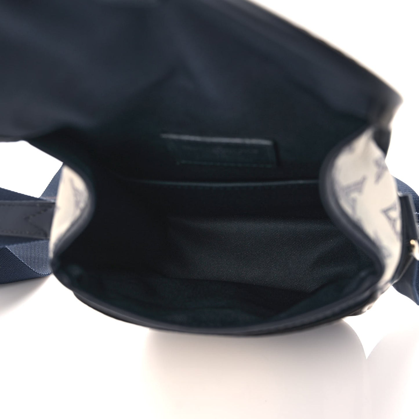 Savane Monogram Zebra Chapman Messenger BB White