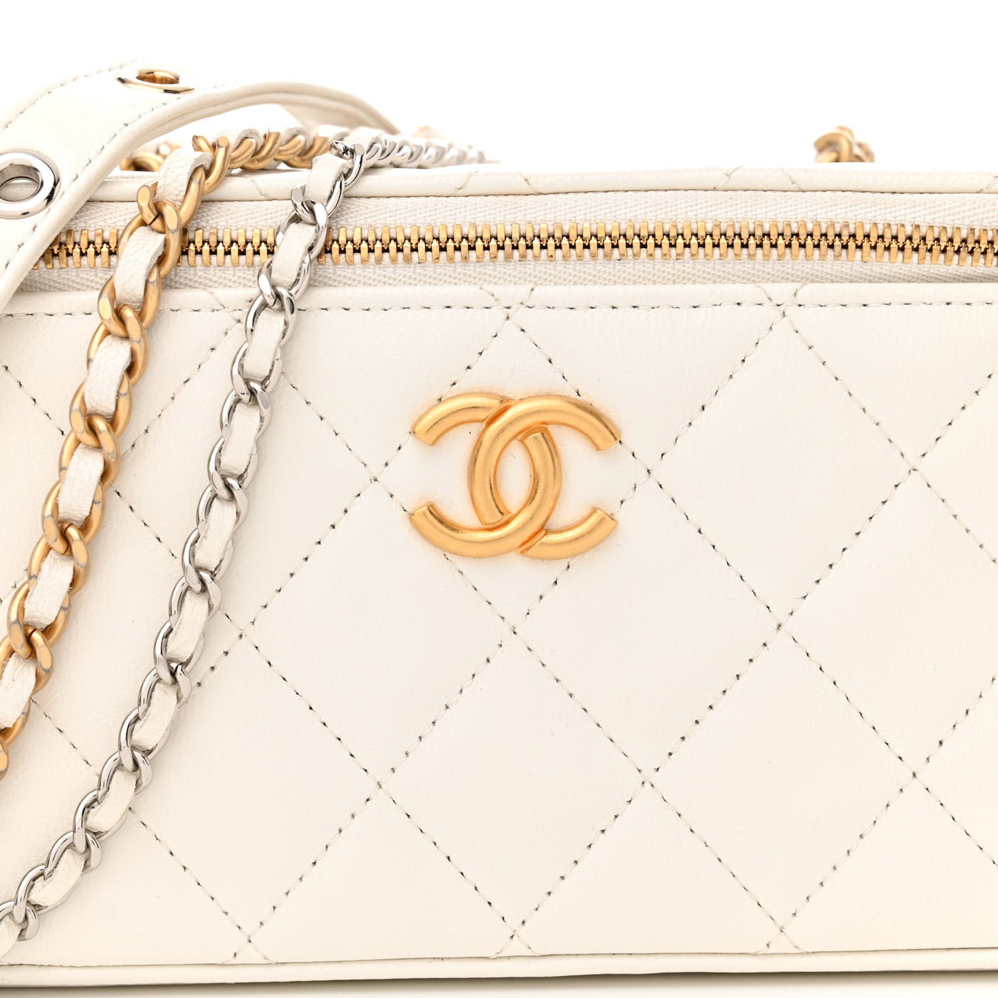 Lambskin Quilted Punk Essentials Vanity Case With Chain White
