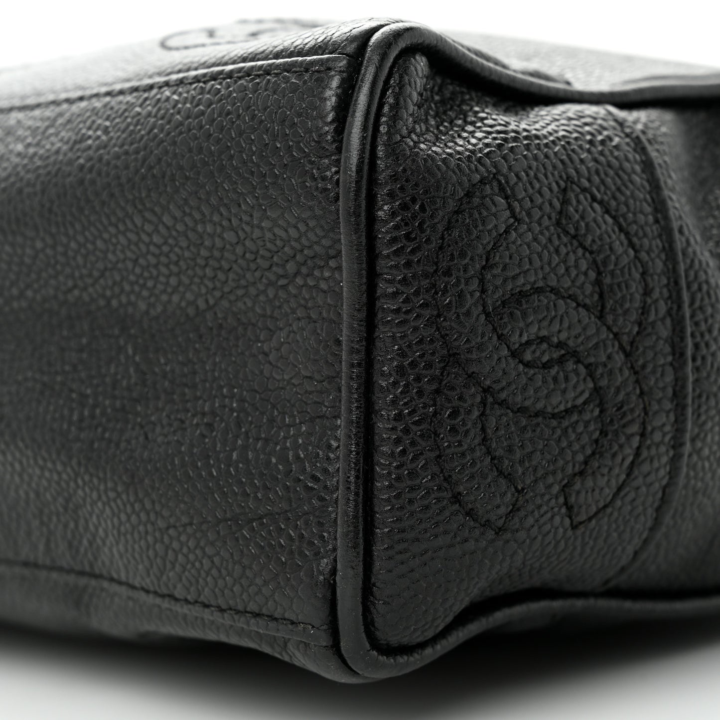 Caviar CC Shoulder Bag Black