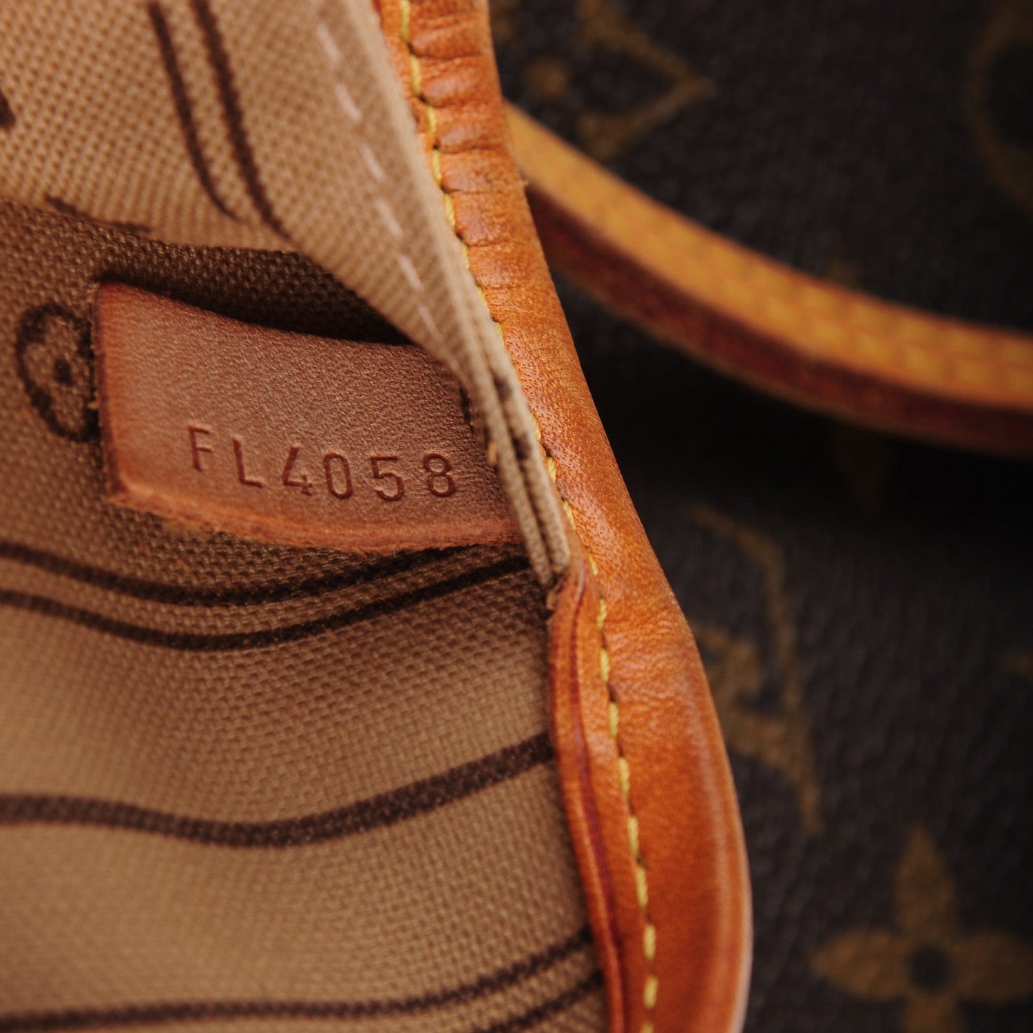 Louis Vuitton Monogram Neverfull MM 7 of 7