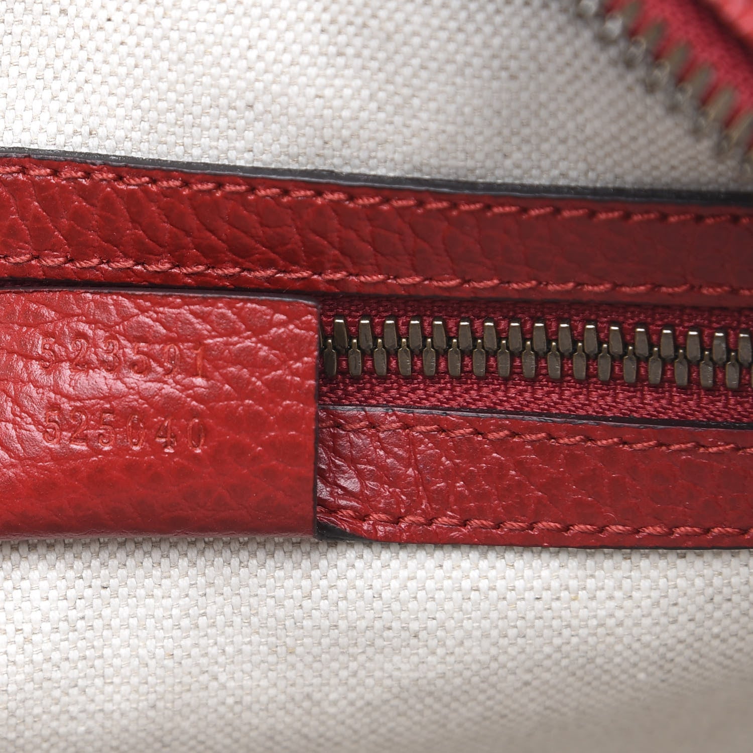 Gucci Grained Calfskin Logo Messenger Bag Hibiscus Red 6 of 9