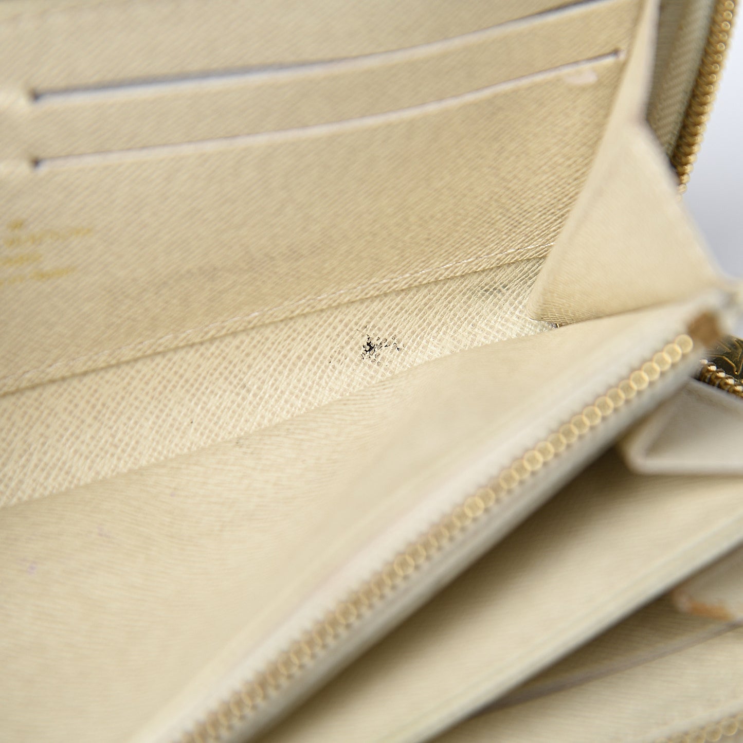Mini Lin Zippy Wallet Dune