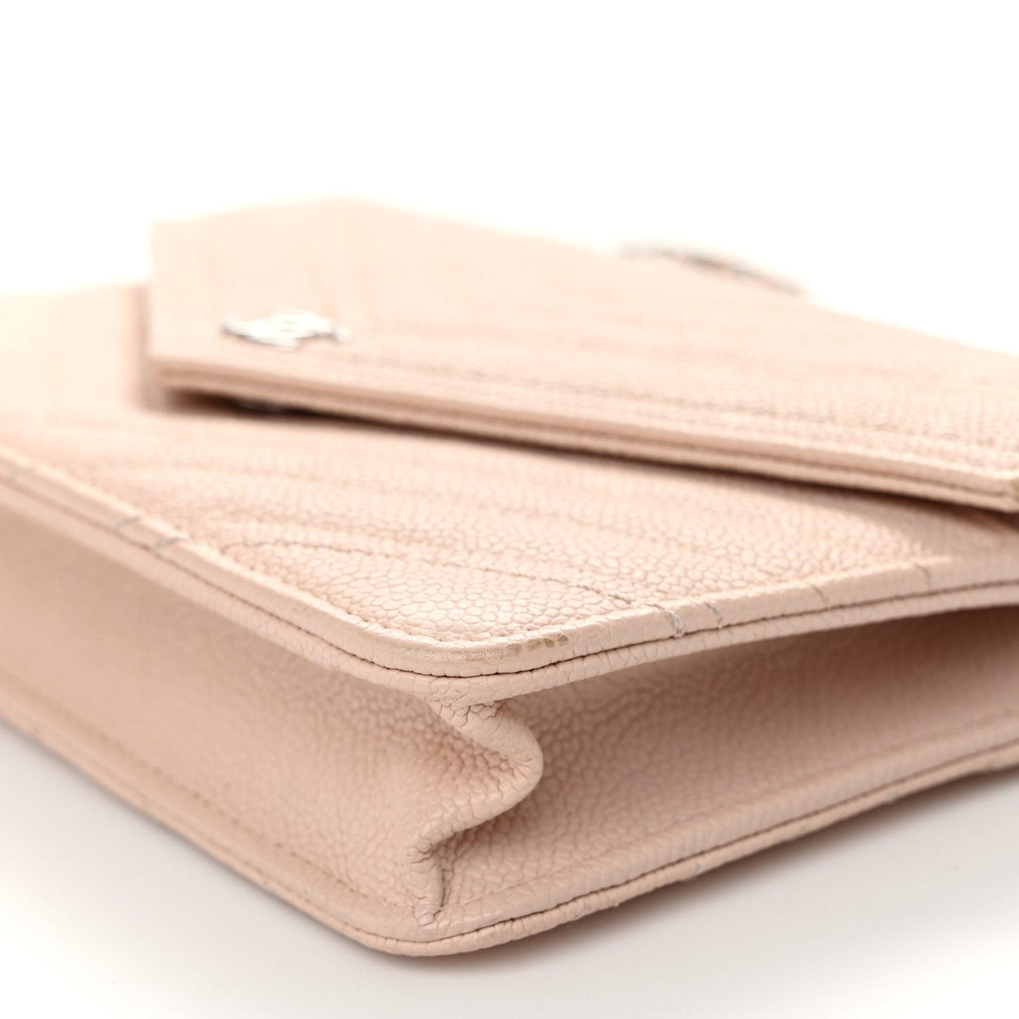 Caviar Chevron Quilted Statement Wallet On Chain WOC Light Beige
