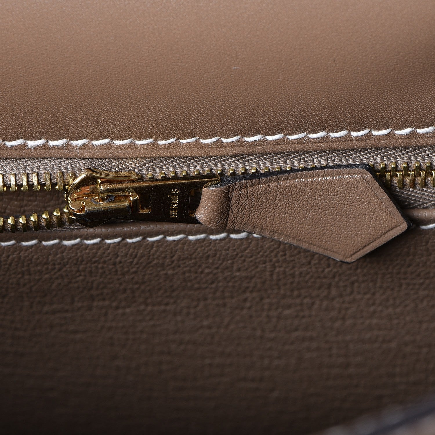 Hermes Tadelakt Kelly Retourne 28 Etoupe 14 of 36