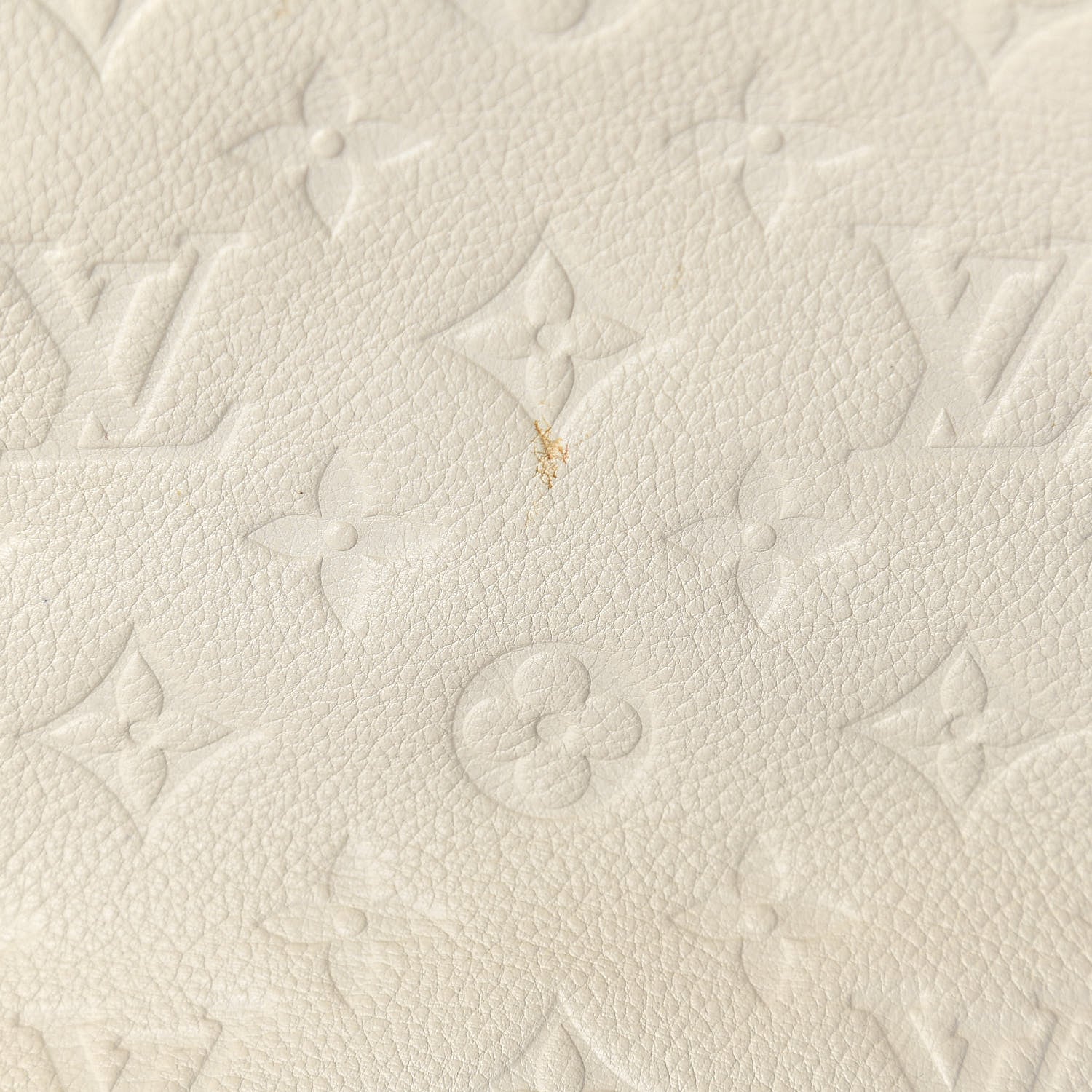 Louis Vuitton Empreinte Artsy MM Creme 7 of 10