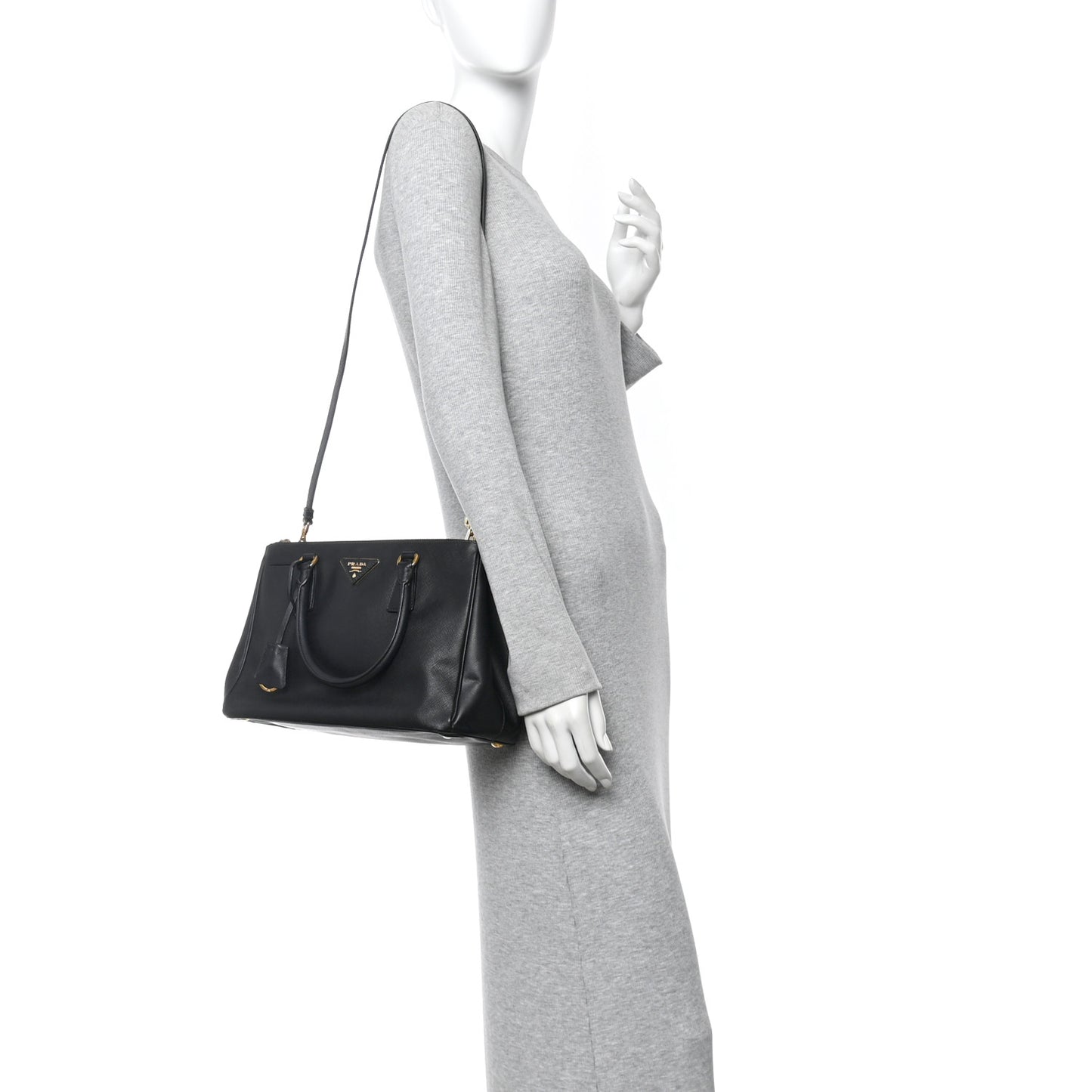 Saffiano Medium Galleria Double Zip Tote Black