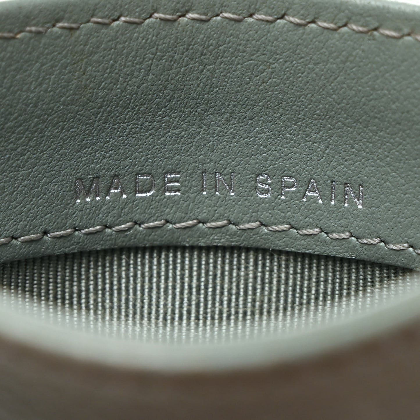 Caviar Quilted Card Holder Grey