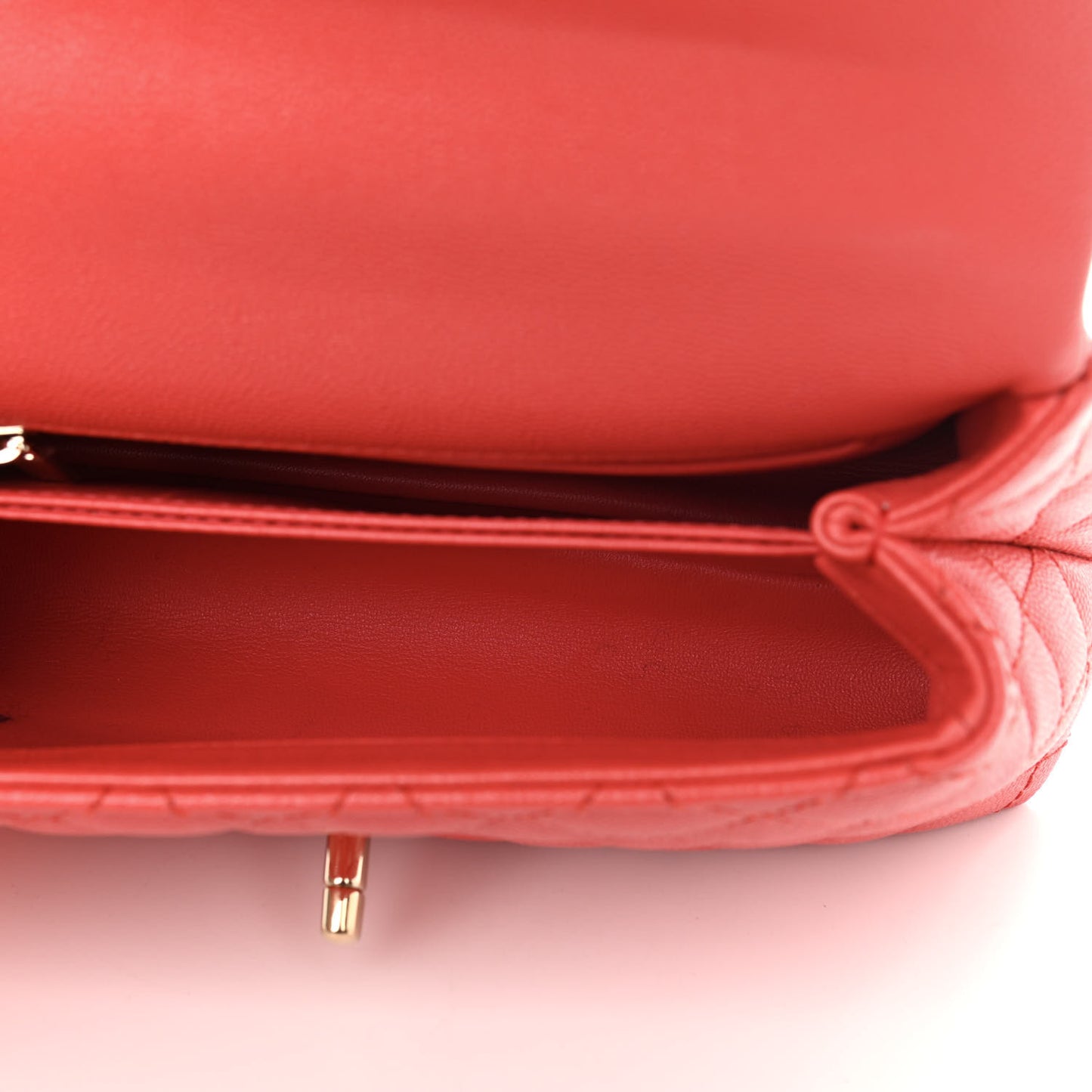 Caviar Quilted Mini Coco Handle Flap Red