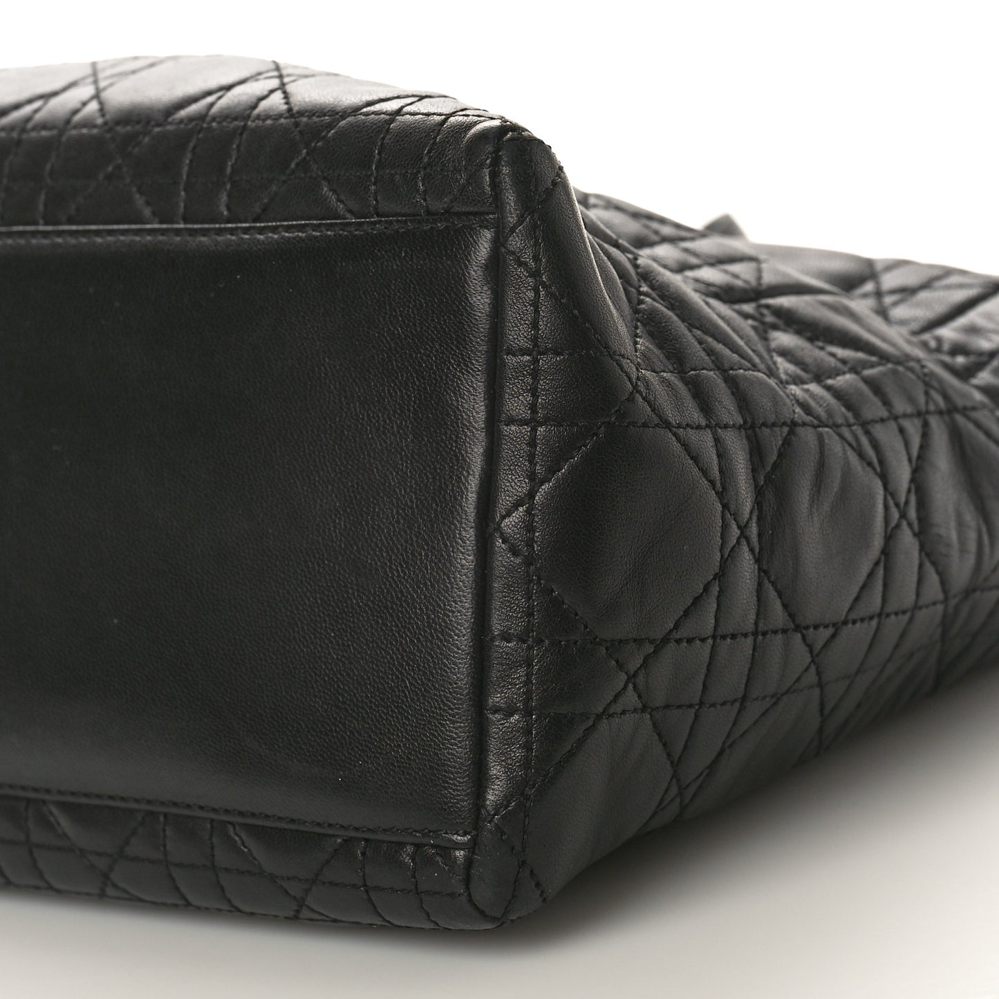 CHRISTIAN DIOR Lambskin Cannage Medium Lady Dior Black