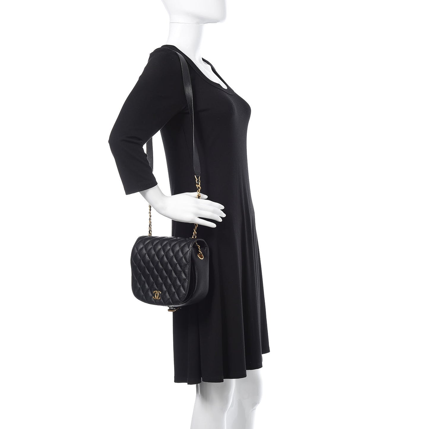 Grained Calfskin Quilted Messenger Flap Black