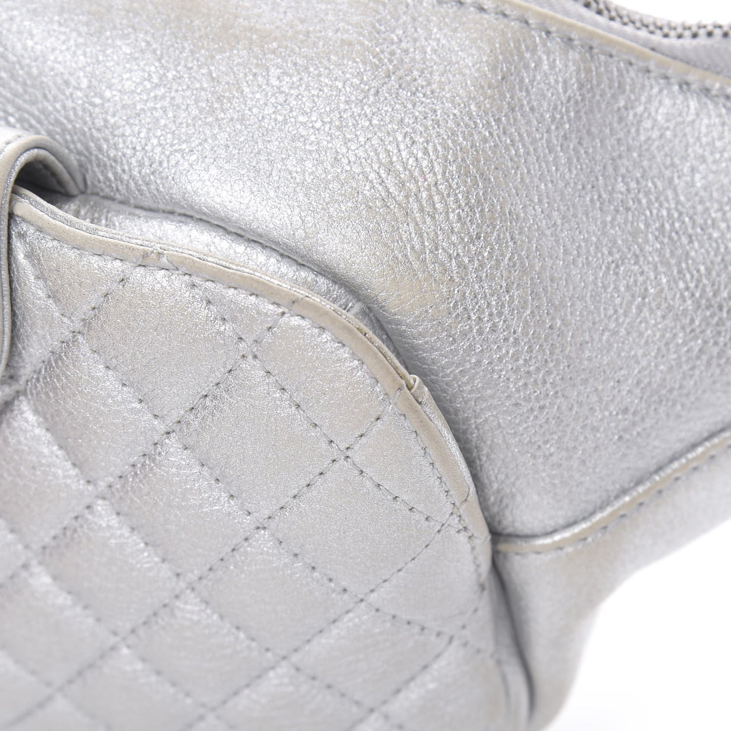 Metallic Grained Calfskin Quilted Casual Rock Waist Bag Fanny Pack Silver