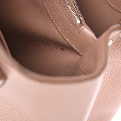 Louis Vuitton Taurillon Capucines MM Petale 13 of 14