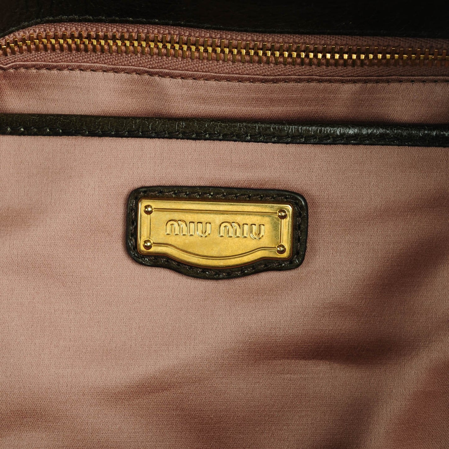 Vitello Lux Medium Bow Bag Militare