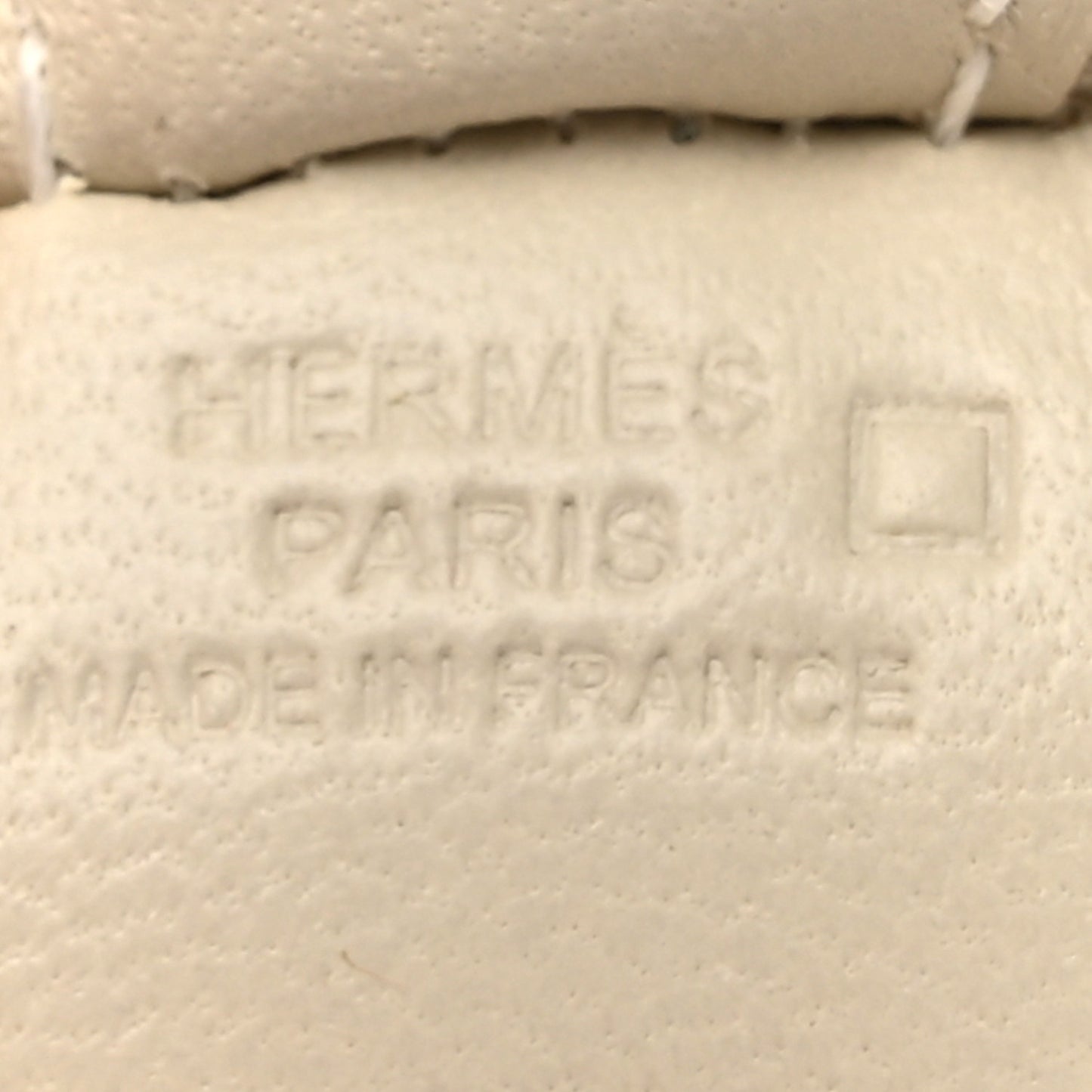 Milo Lambskin Matte Alligator Touch Grigri Rodeo Horse Bag Charm PM Craie