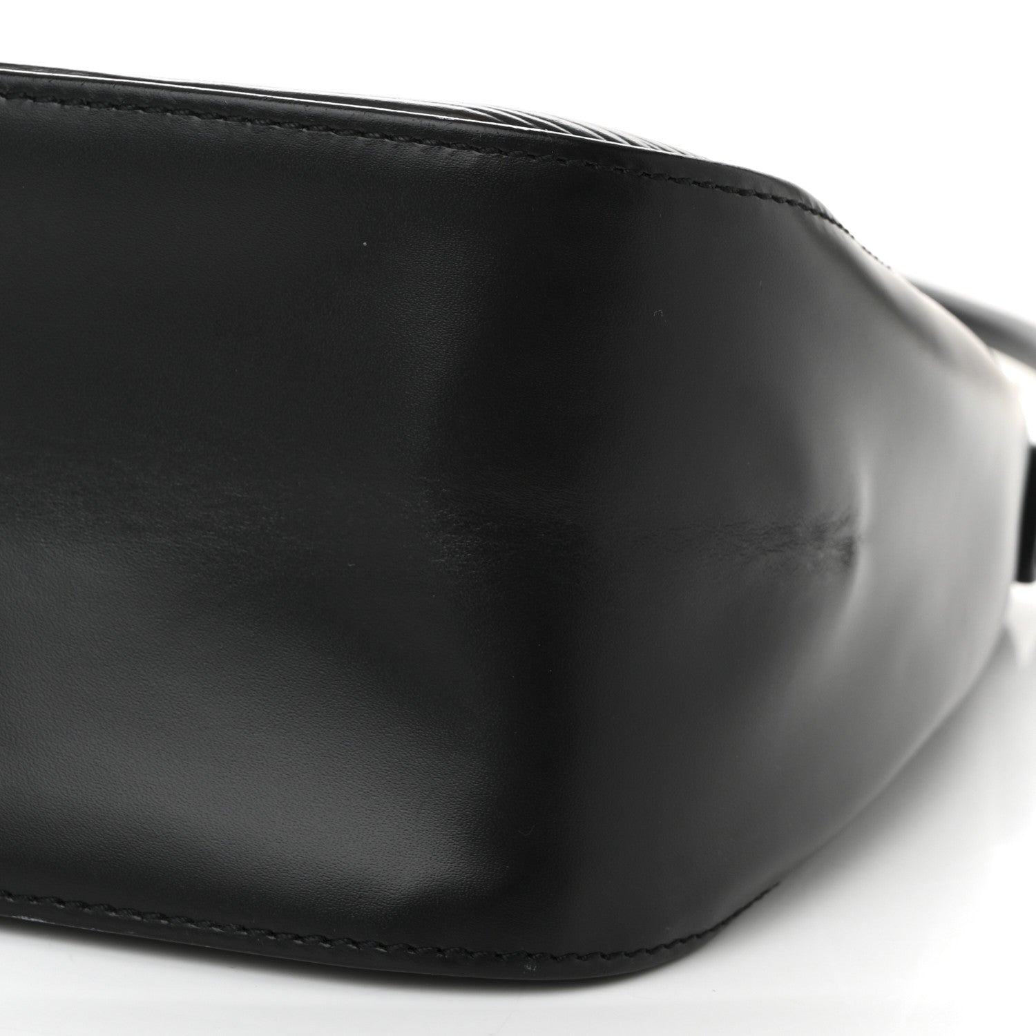 Louis Vuitton Epi Looping MM Black 9 of 11