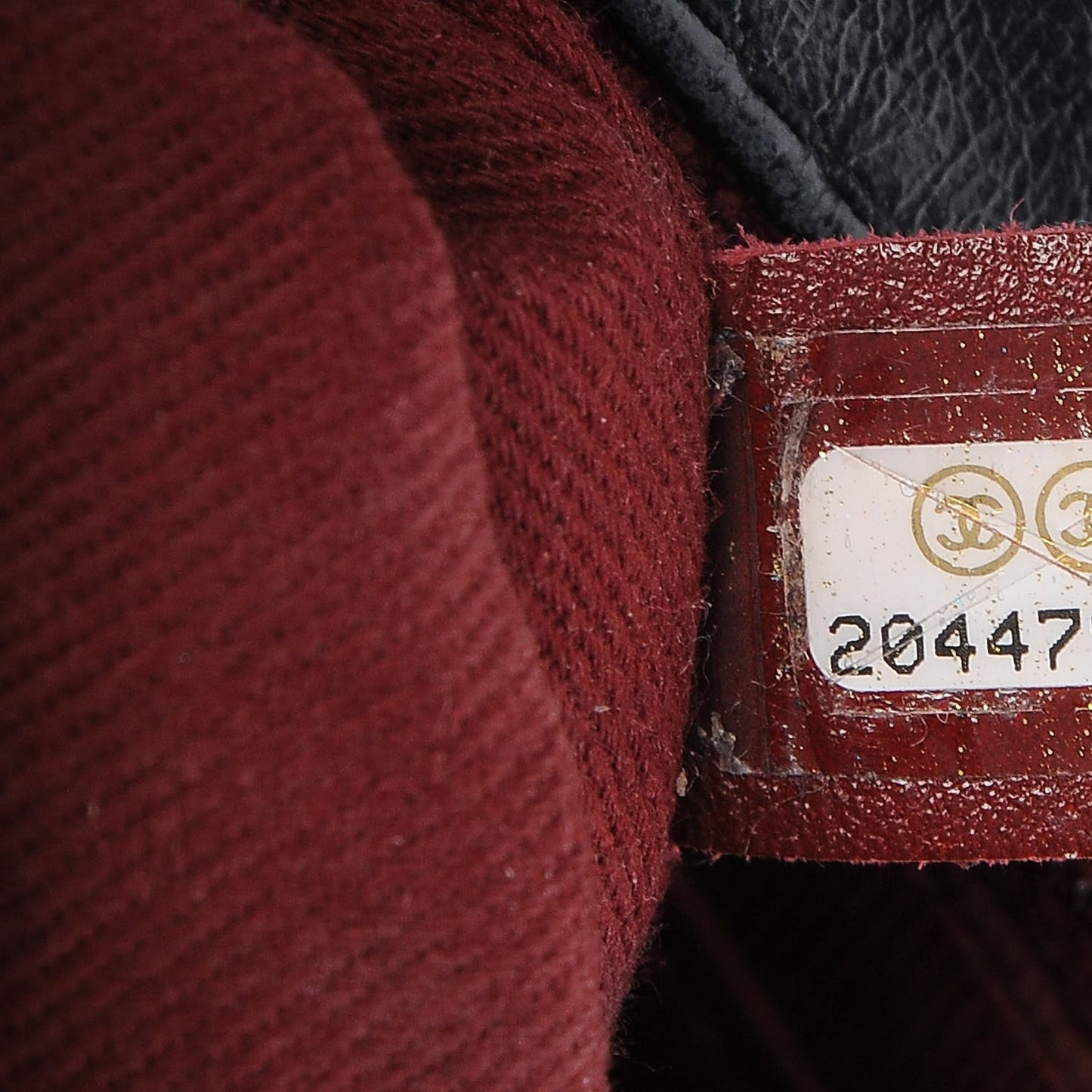 Aged Calfskin Small Bubble CC Flap Black
