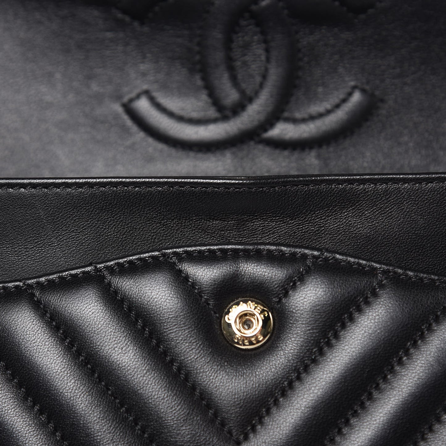 Lambskin Chevron Quilted Medium Double Flap Black
