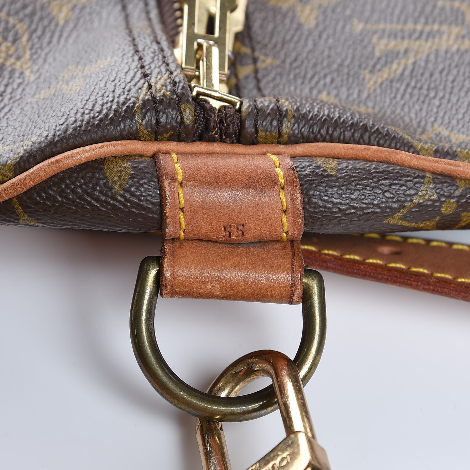 Louis Vuitton Monogram Keepall Bandouliere 55 18 of 28