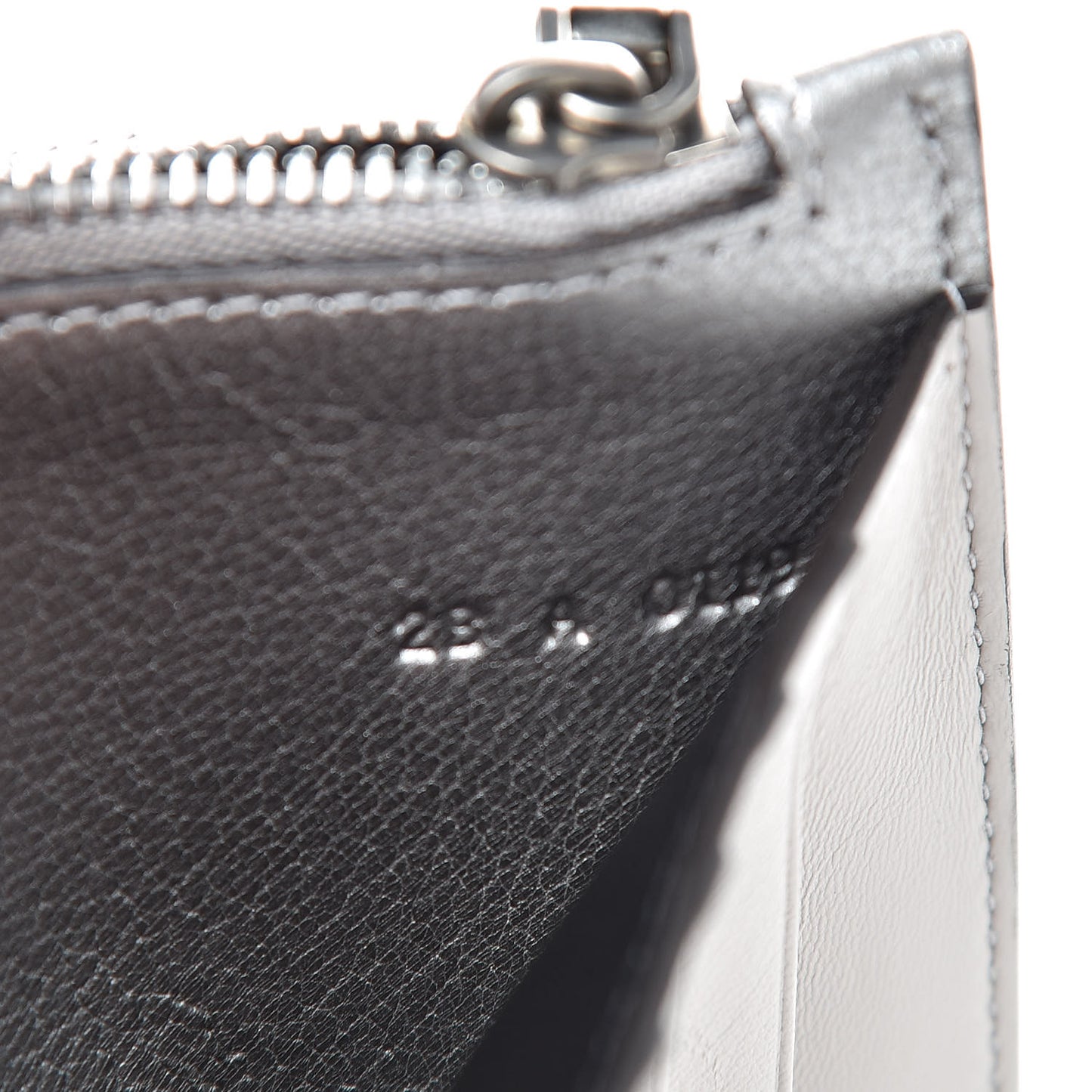 Goatskin GV3 Zip Card Holder Silver Natural
