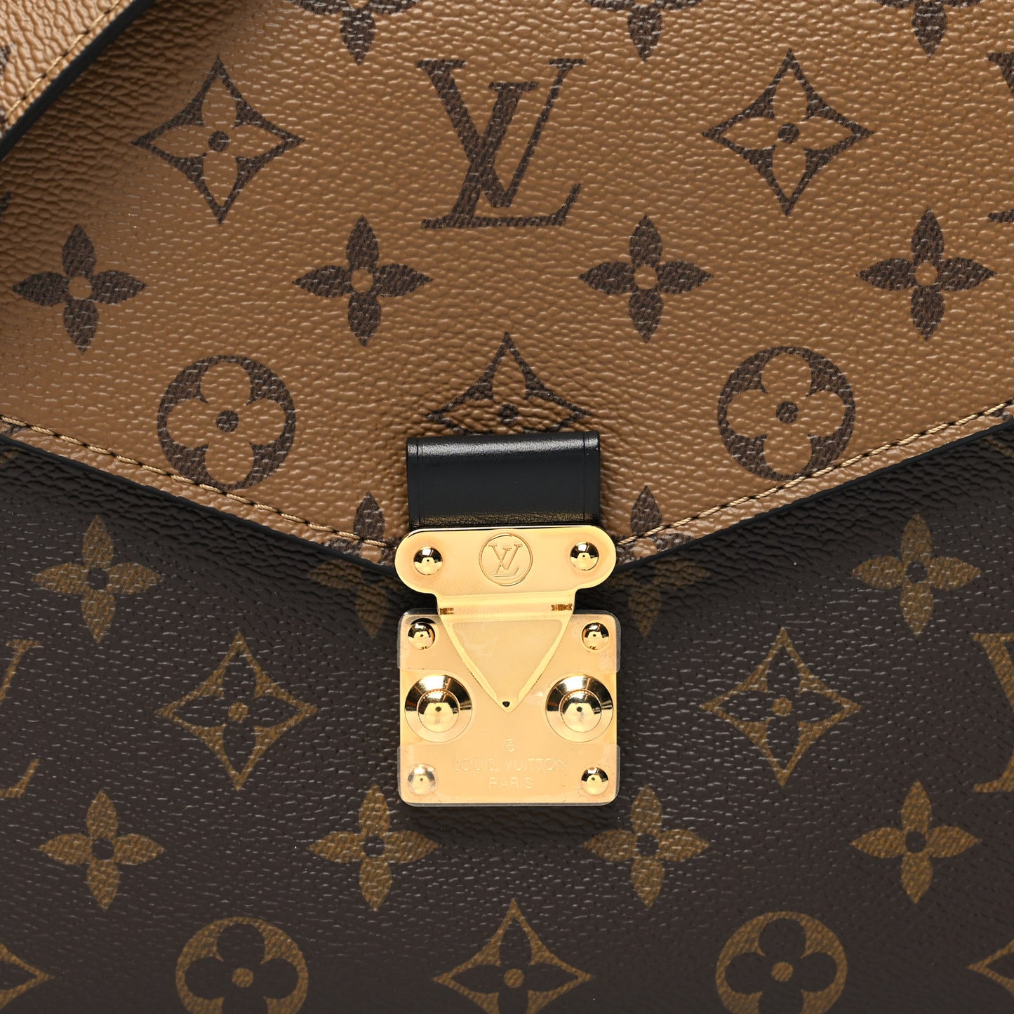 Reverse Monogram Pochette Metis