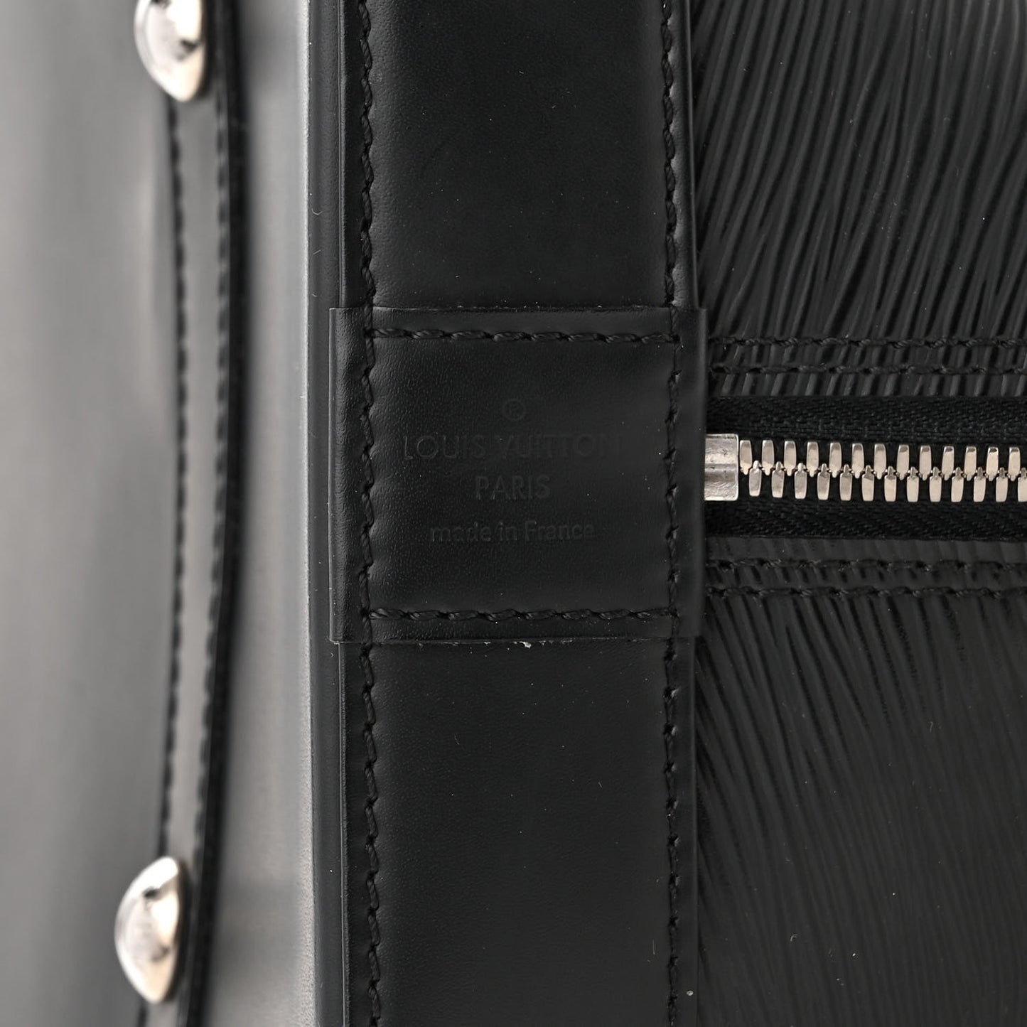 LOUIS VUITTON Epi Alma GM Black