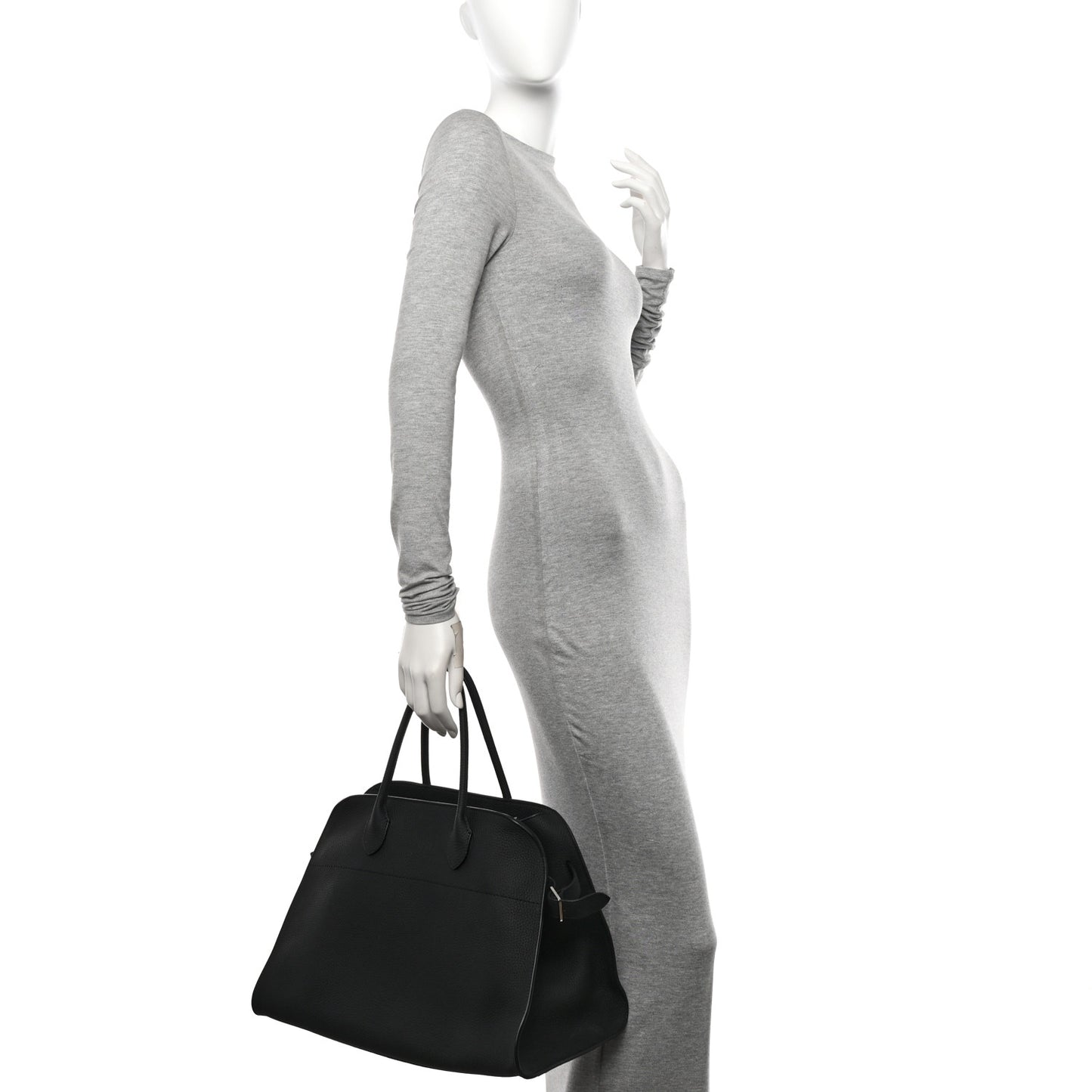 Matte Grained Calfskin Soft Margaux 15 Black
